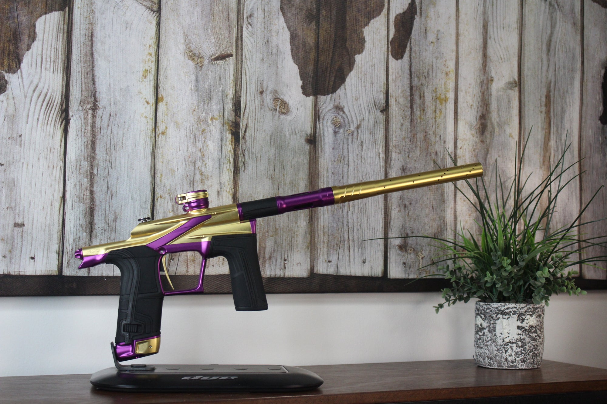 Planet Eclipse LV2 - Gold/Purple