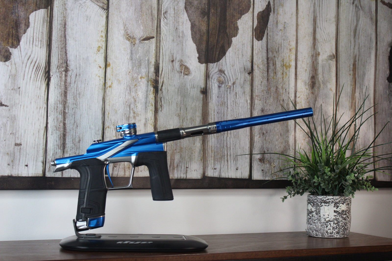 Planet Eclipse LV2 - Onslaught