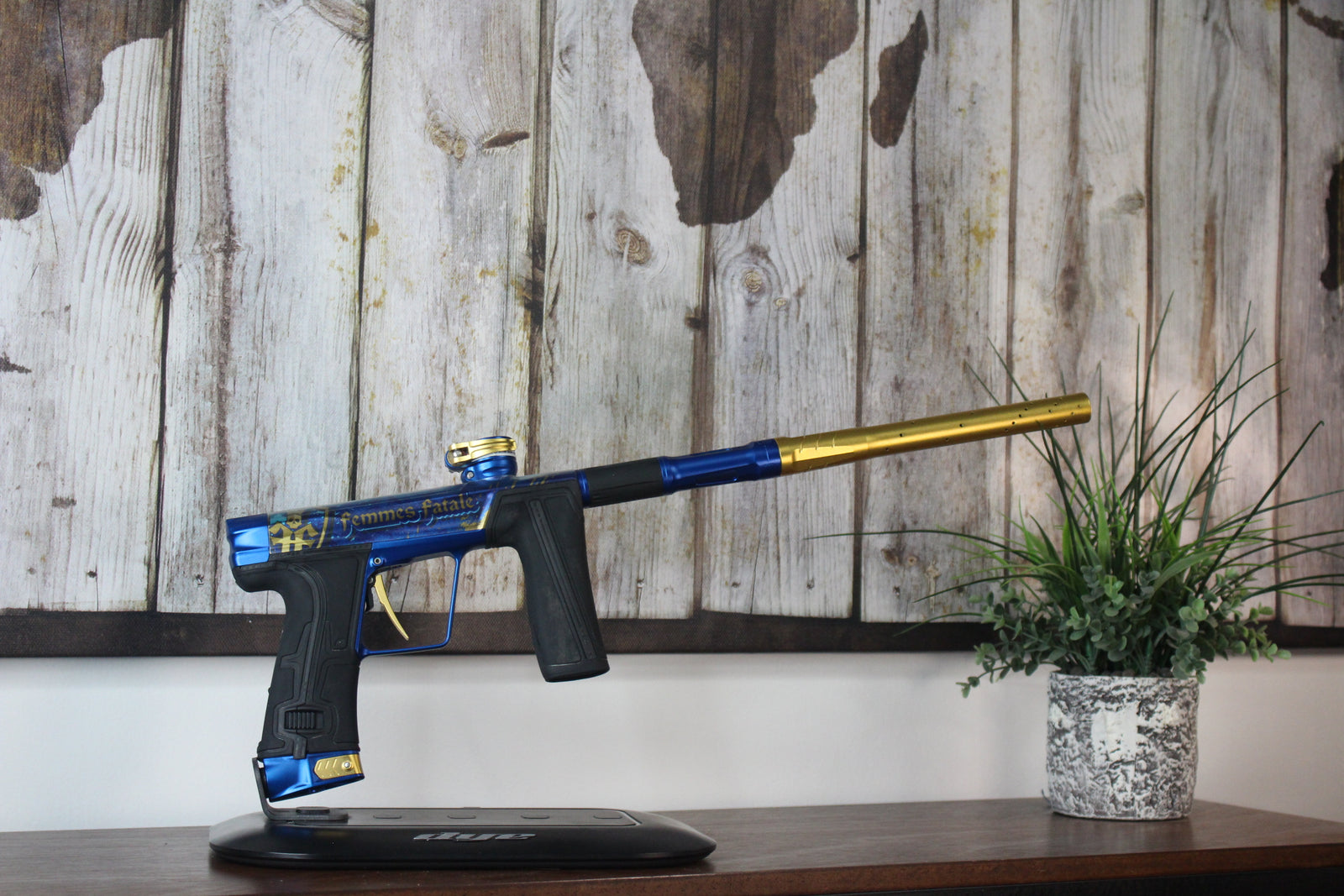 Planet Eclipse Geo R5 - Femmes Fatale