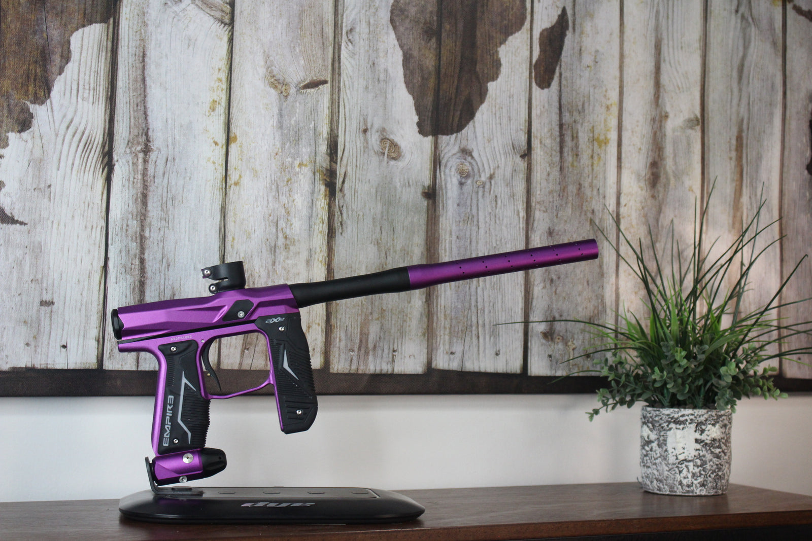 Empire Axe 2.0 - Purple/Black