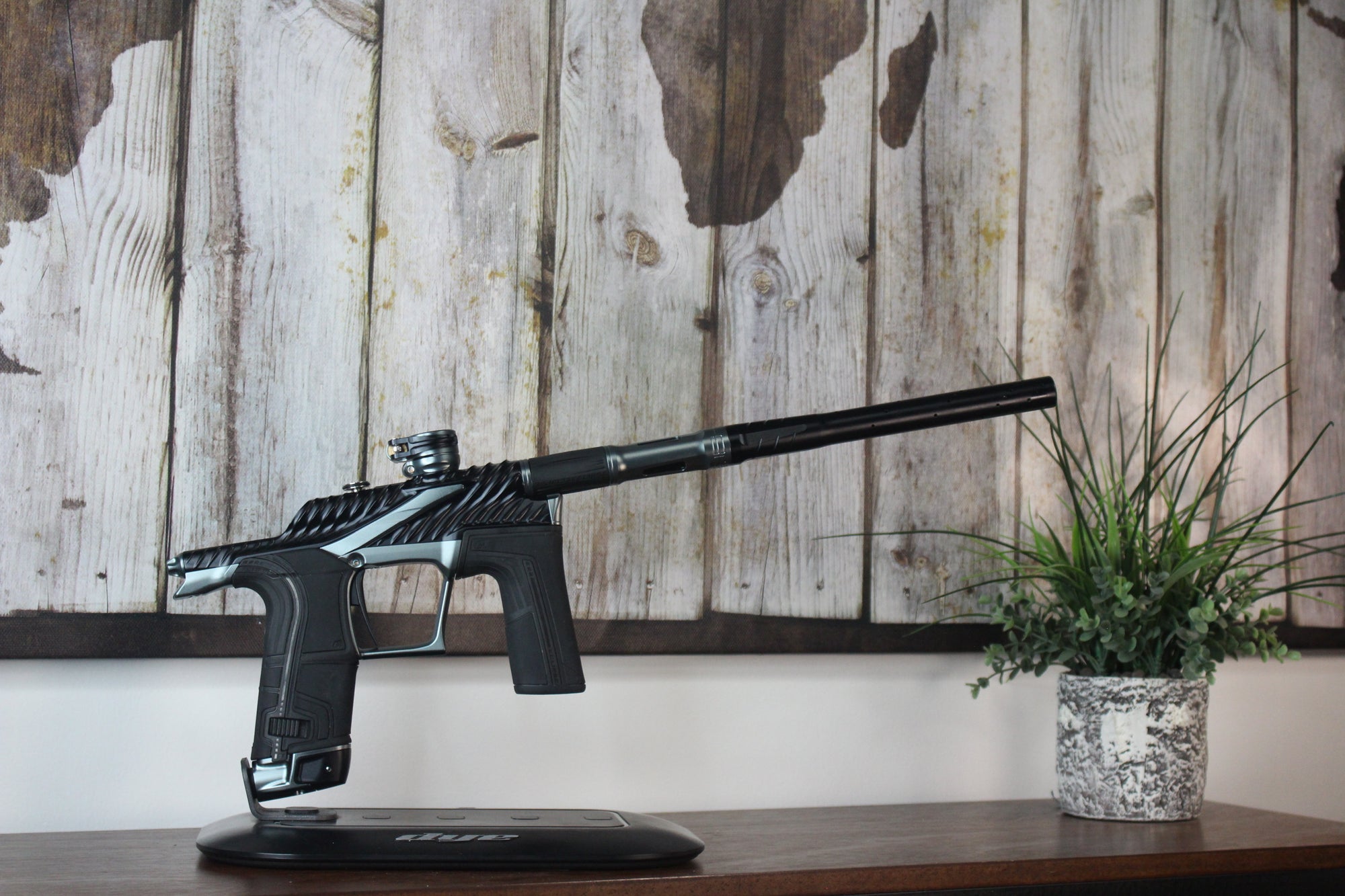 Planet Eclipse Twister LV2 - Lunar