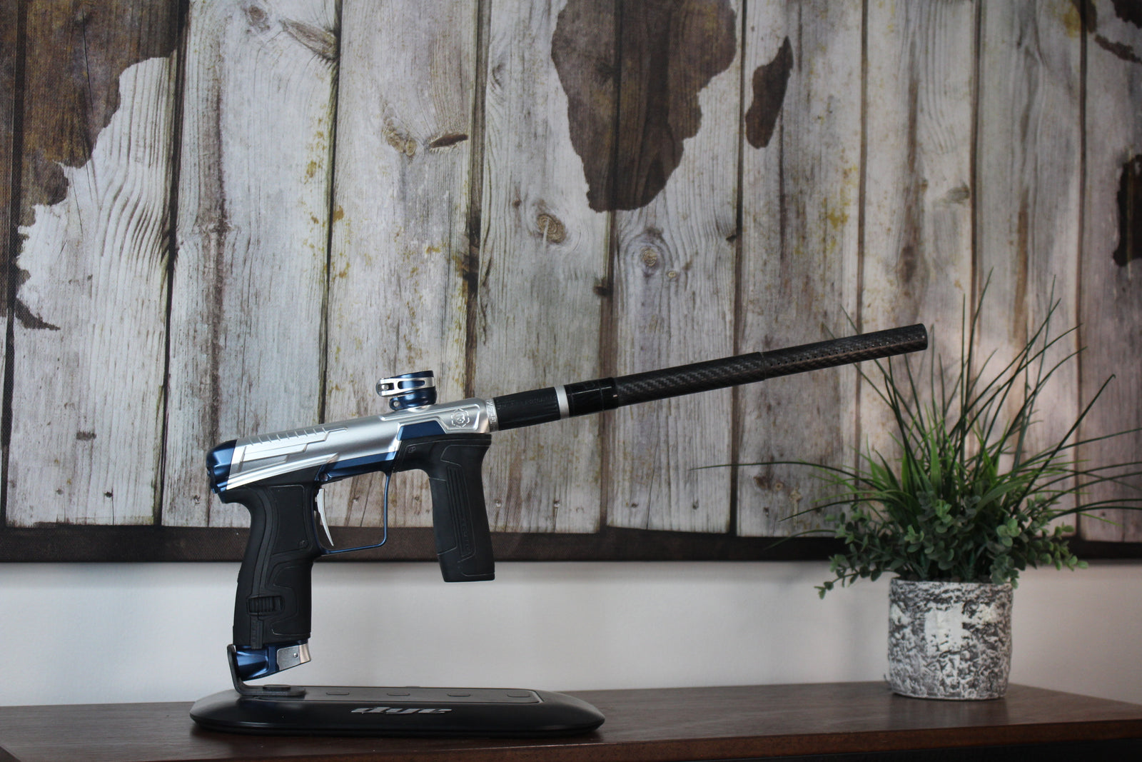 Planet Eclipse Infamous CS2 - Silver/Navy