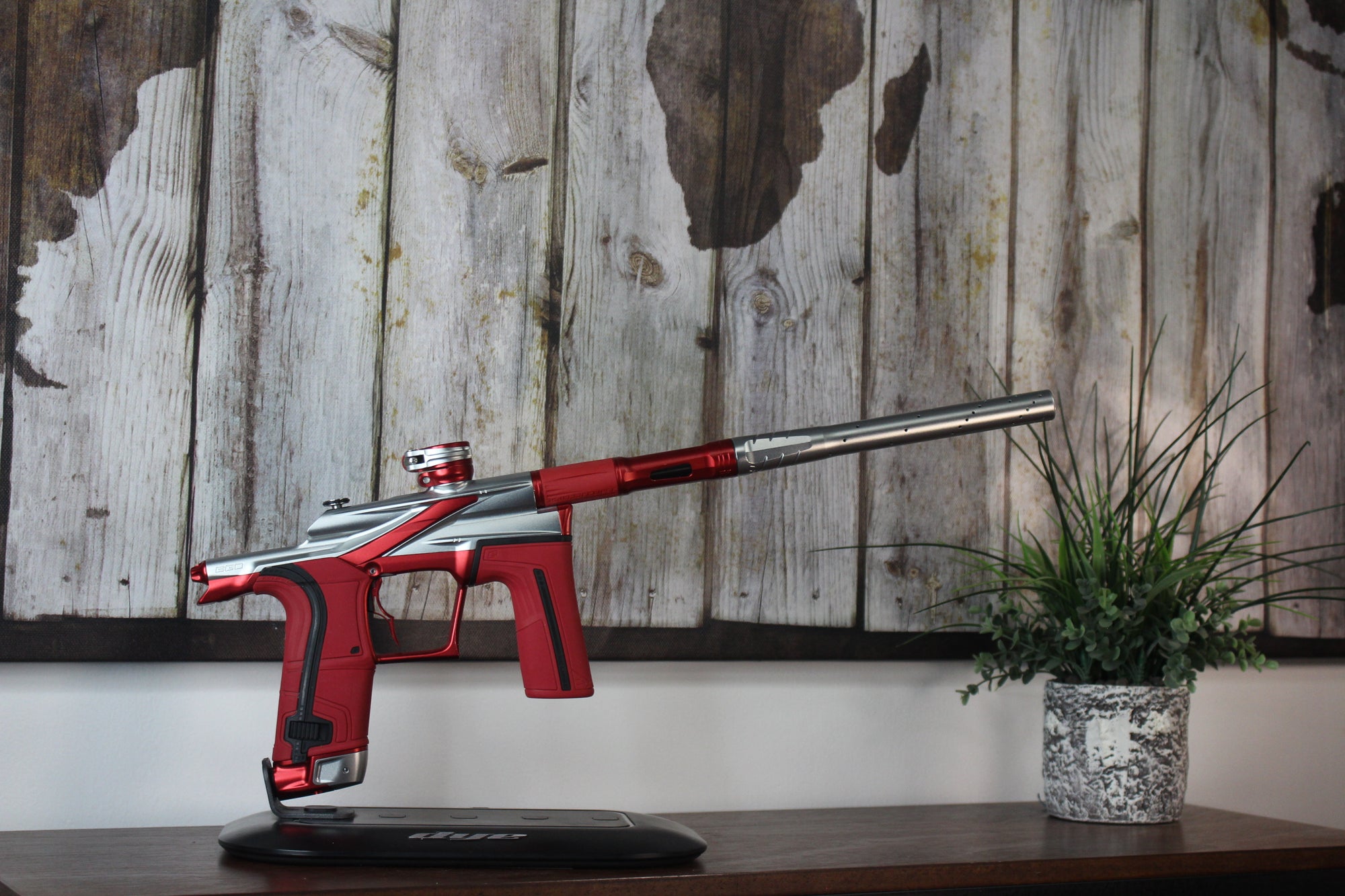 Planet Eclipse LV2 - Revolution