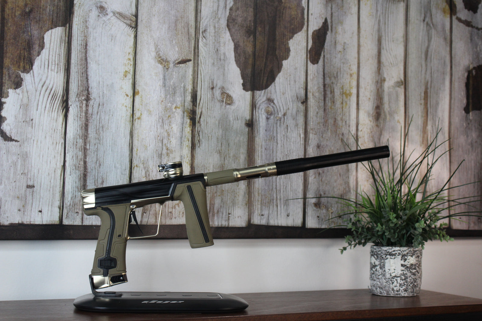 Planet Eclipse Geo R5 - Black/Gold