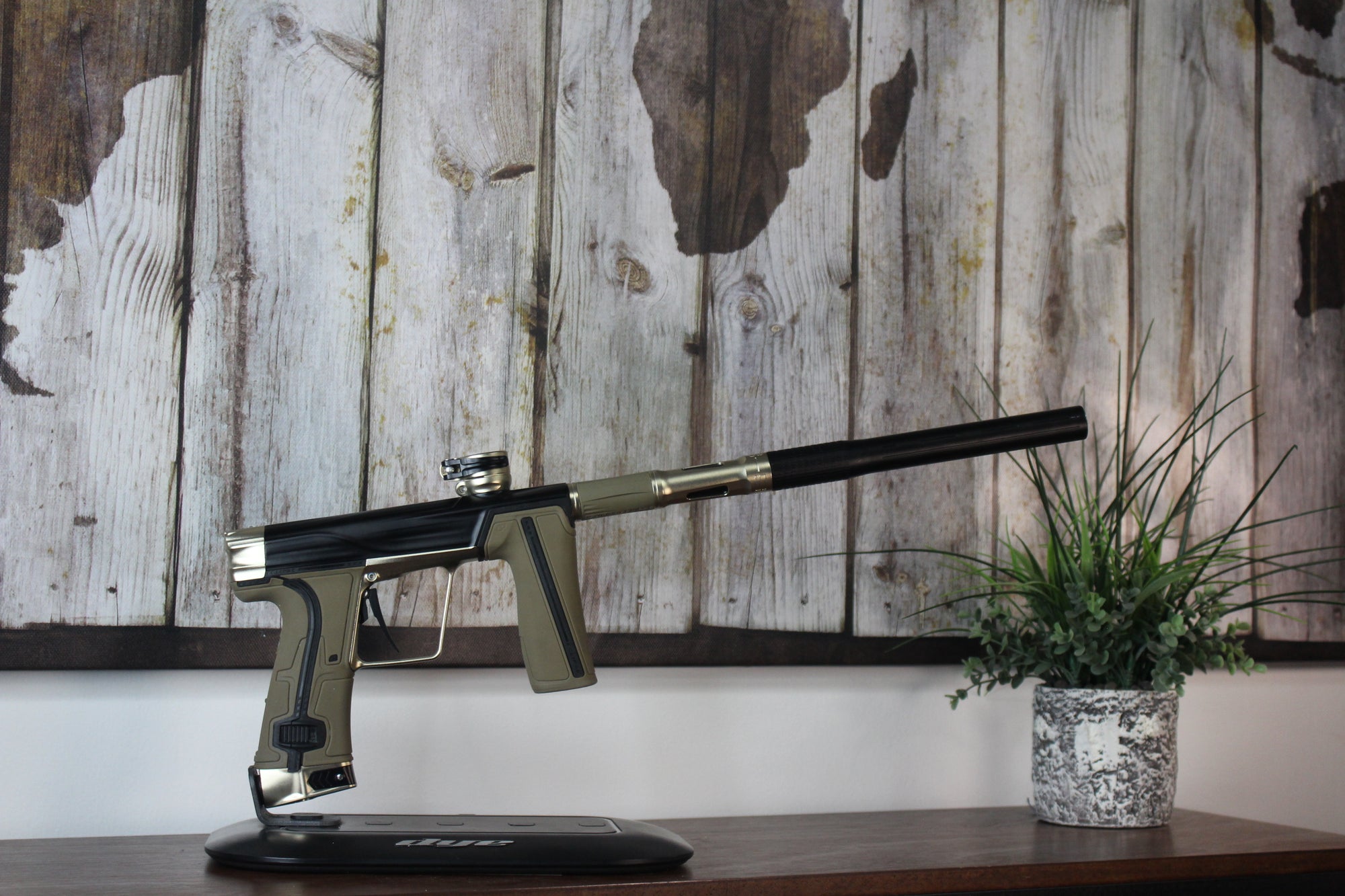 Planet Eclipse Geo R5 - Black/Gold