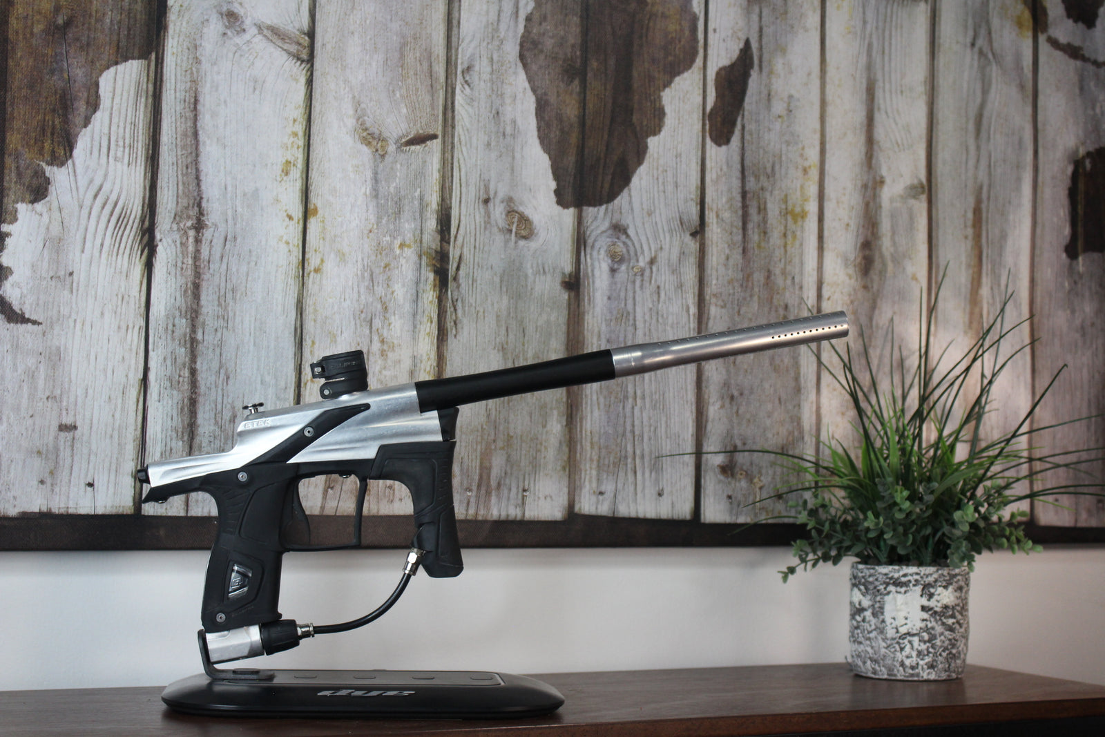 Planet Eclipse Etek 5 OLED - Raw/Black