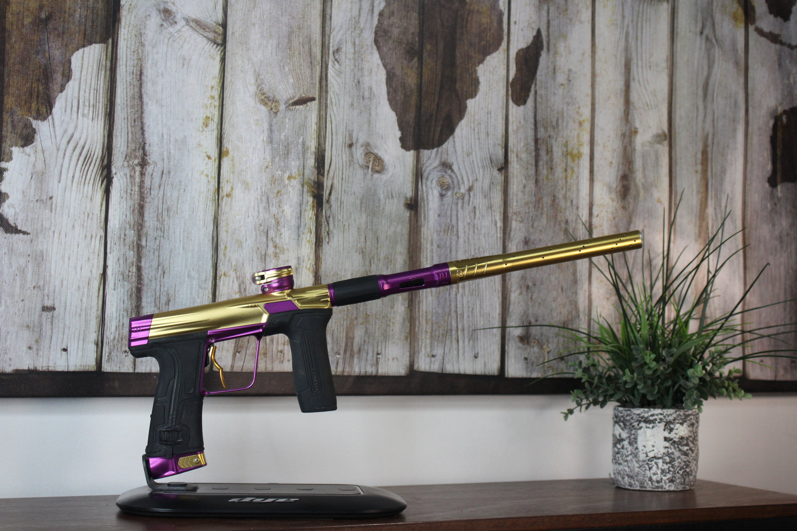 Planet Eclipse CS3 - Gold/Purple