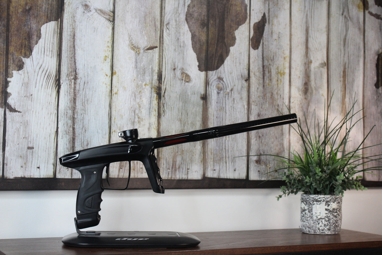 DLX Luxe TM40 - Black