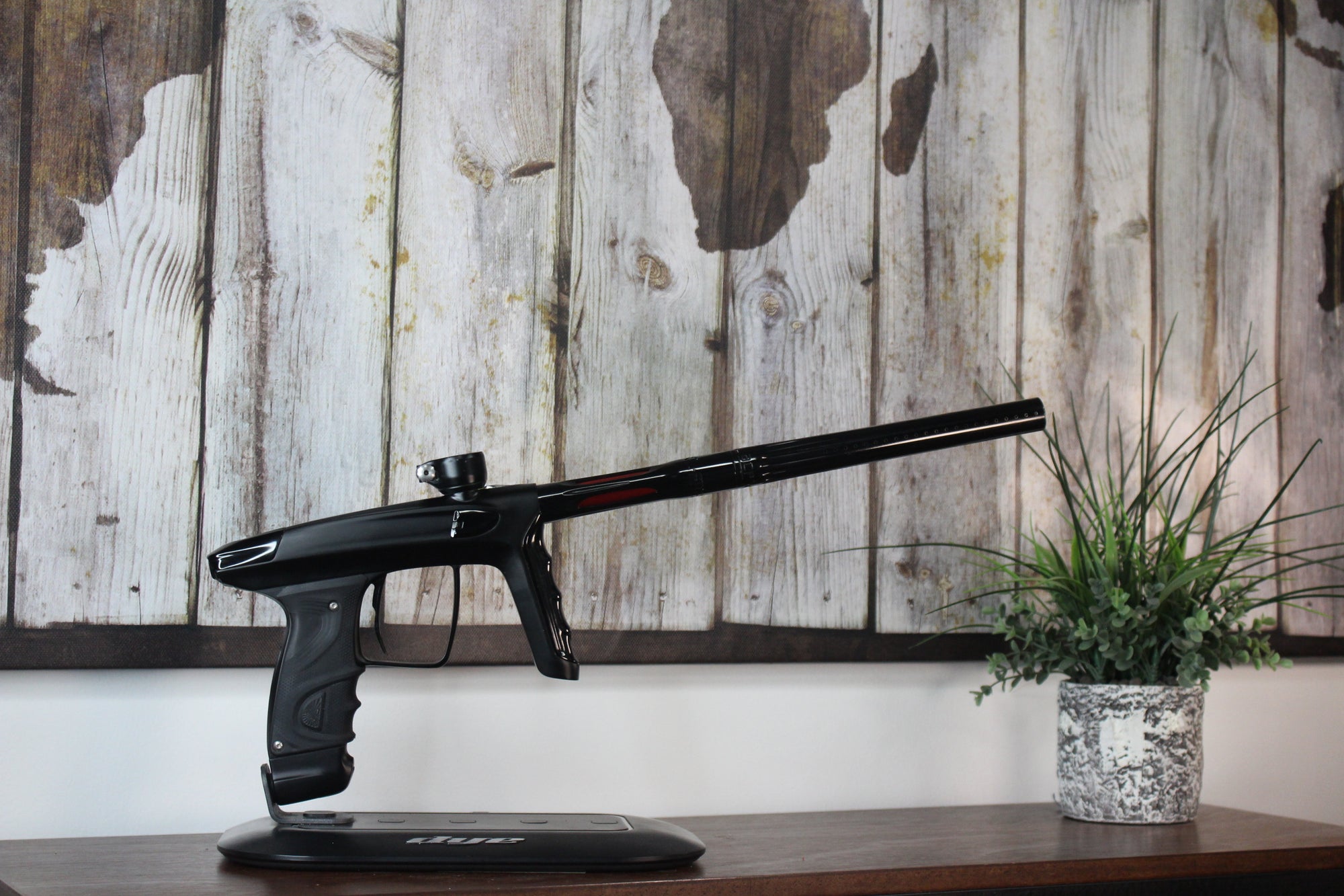 DLX Luxe TM40 - Black