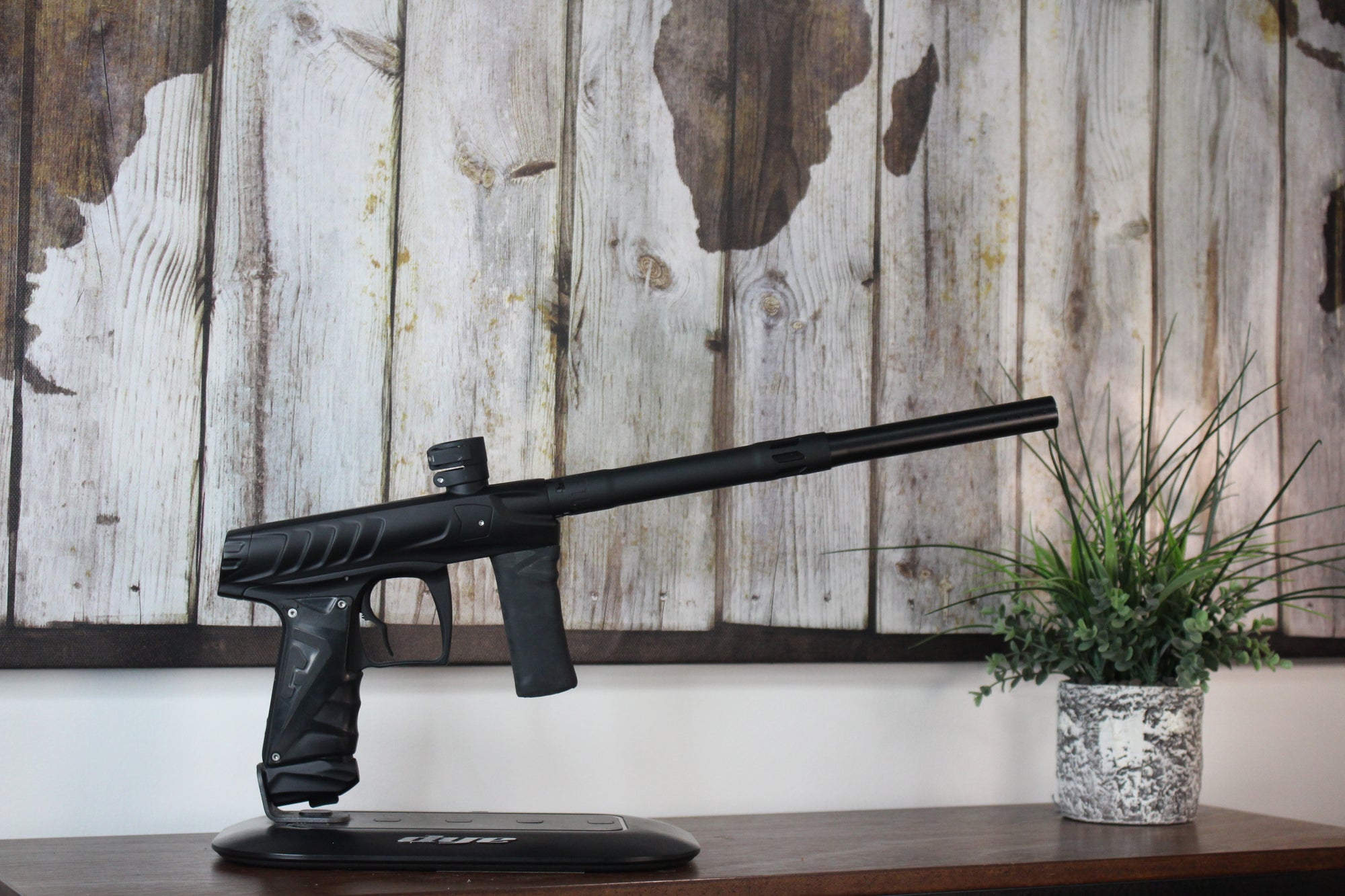 Field One Force - Dust Black