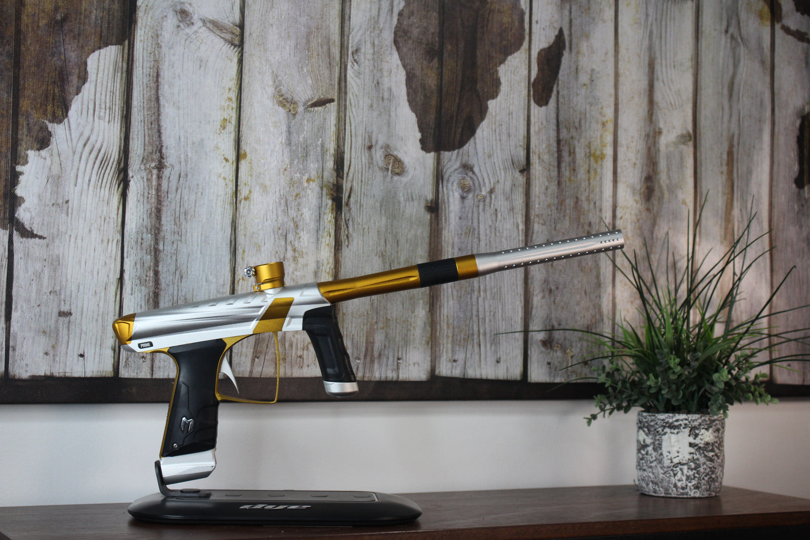 MacDev Prime XTS - Silver/Gold