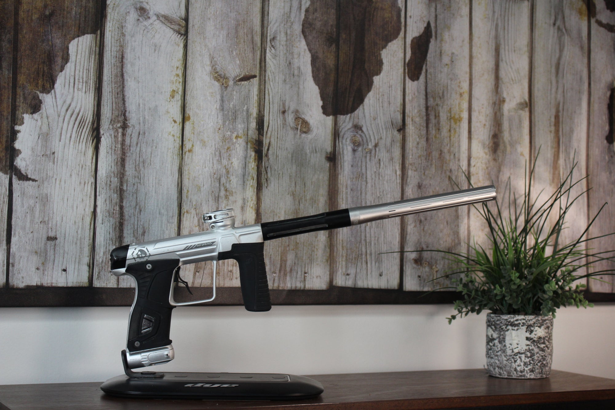 Planet Eclipse Gtek 170R - Silver/Black Infamous