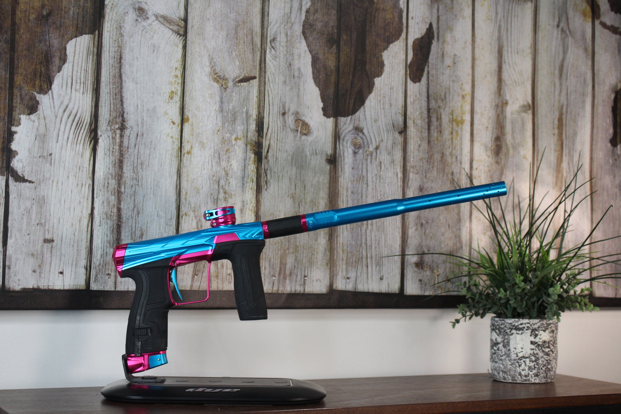 HK Army Invader CS2 Pro - Teal/Pink
