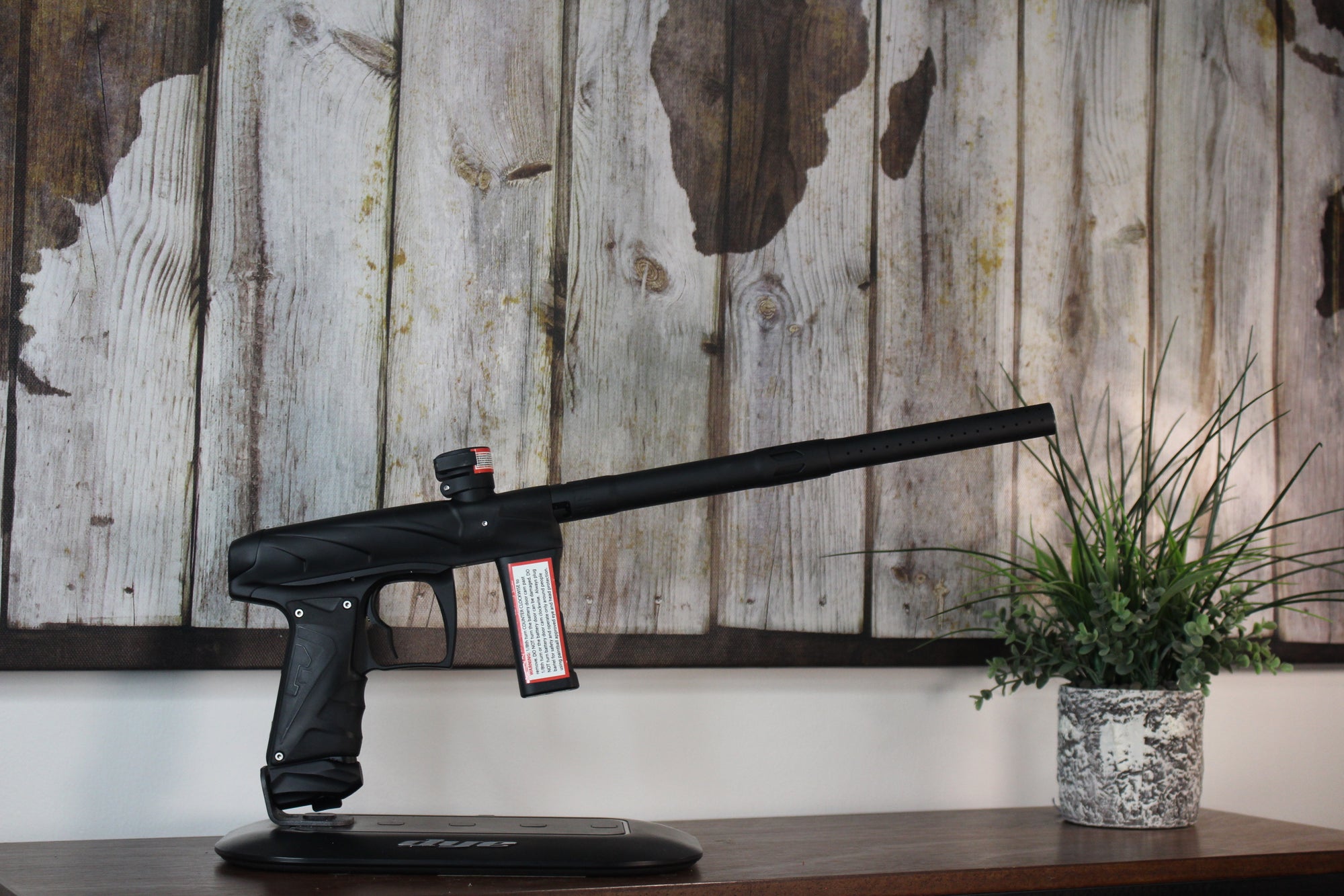 Field One Force V2 - Dust Black