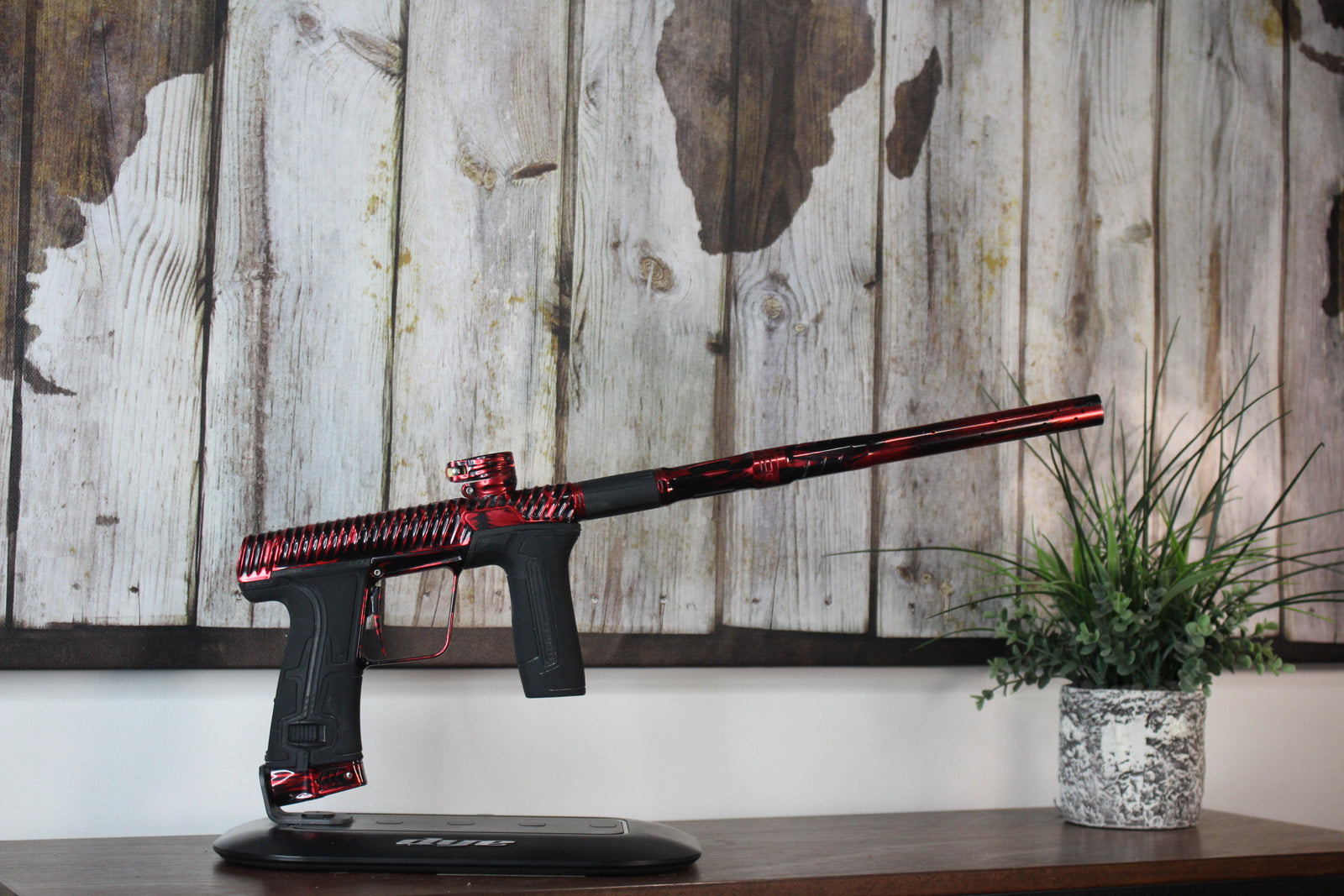 Planet Eclipse Twister CS3 - Black/Red Acid Brush