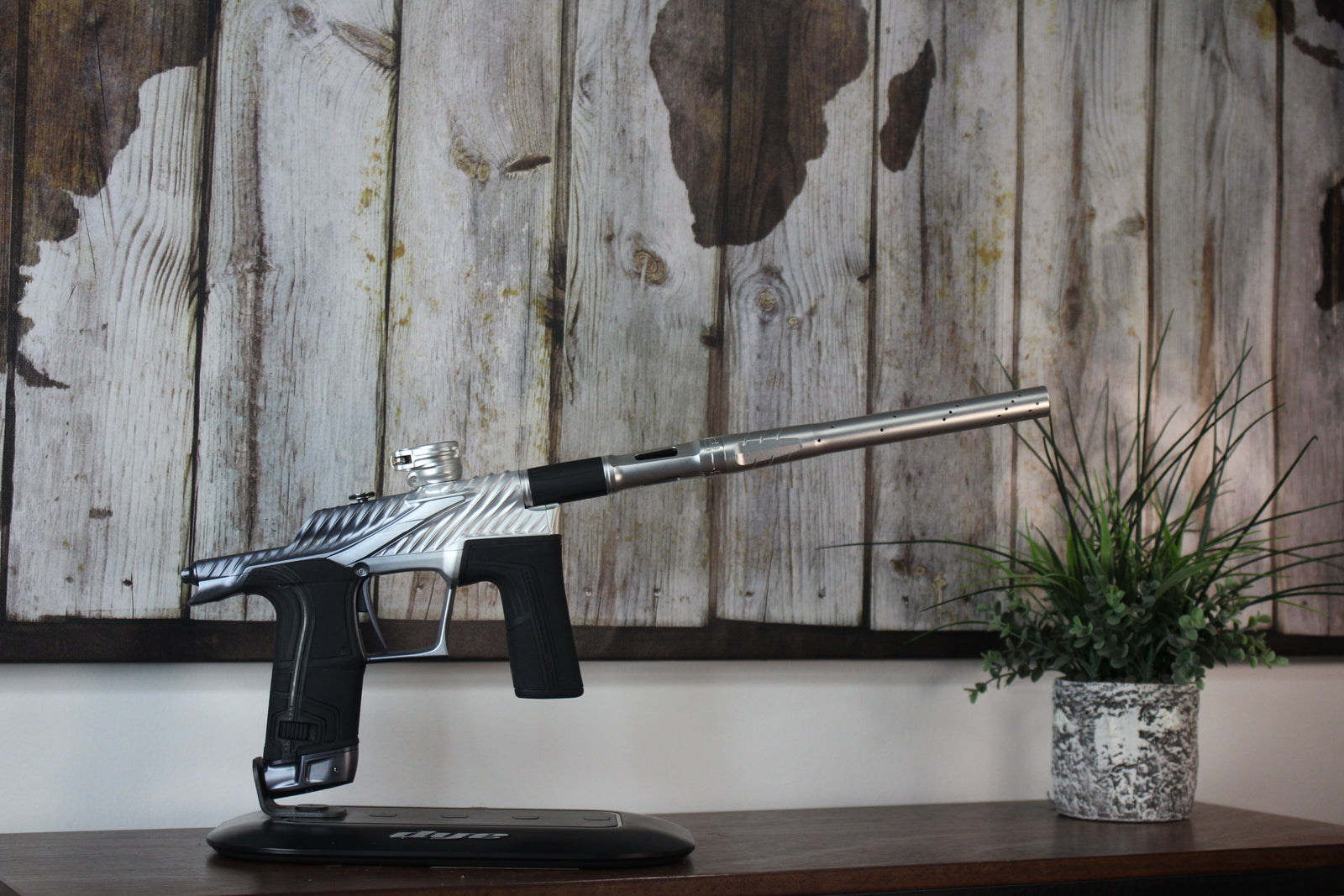 Planet Eclipse Twister LV2 - Heritage Series - Graphite Fade