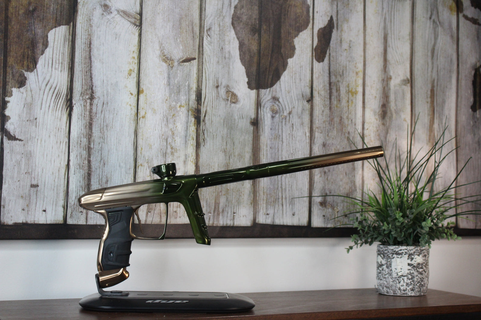 DLX Luxe IDOL - Brown/Green Fade