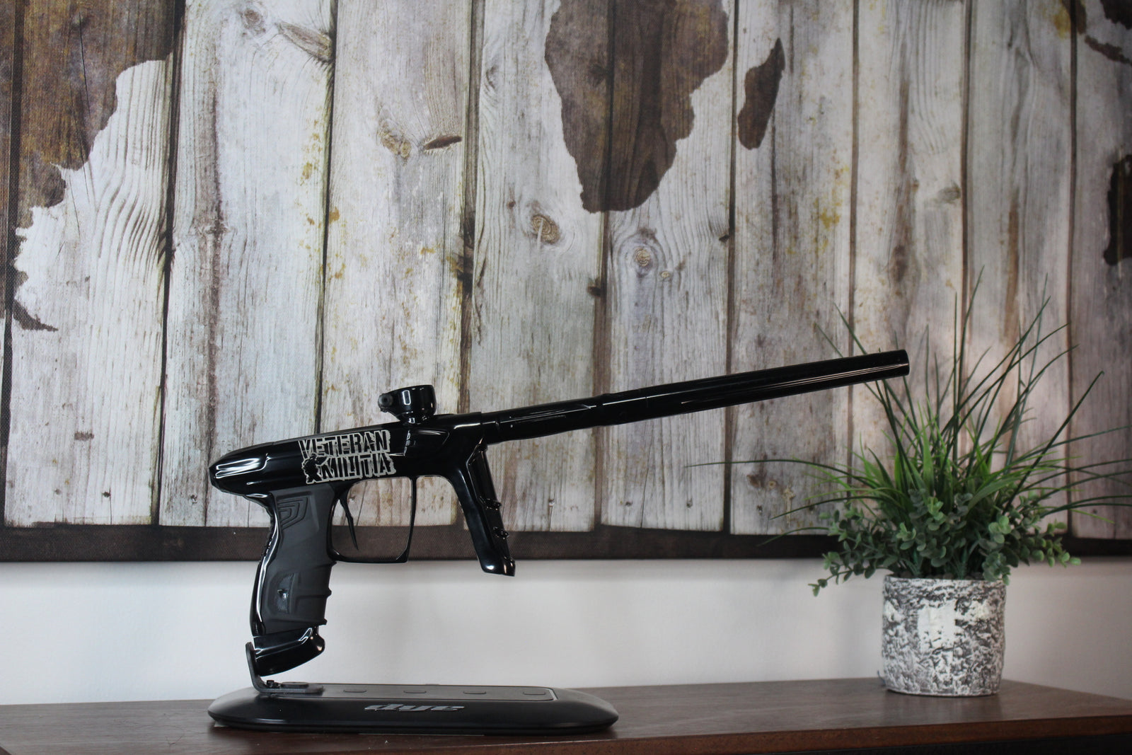 DLX Luxe IDOL w/Method - LE Veteran Militia