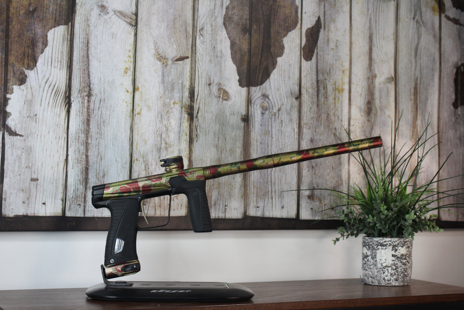 Planet Eclipse Gtek 180R - Predator Camo/Black