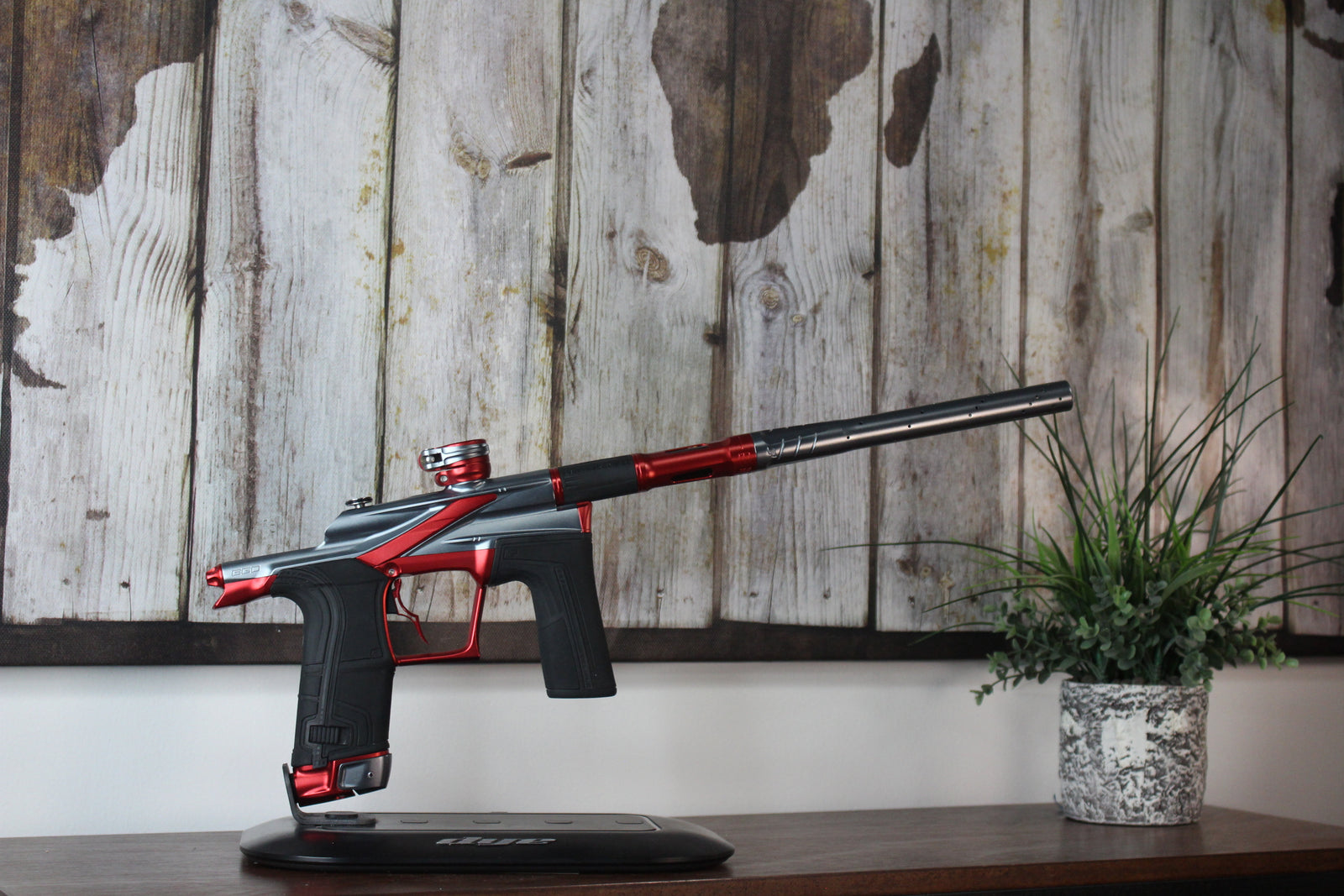 Planet Eclipse LV2 - Revolution