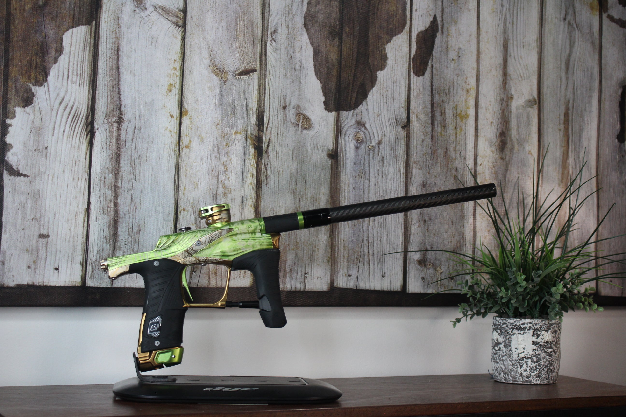 Planet Eclipse LV1.6 Teahupo'o - Green/Bronze Laser - Mazens Paintball