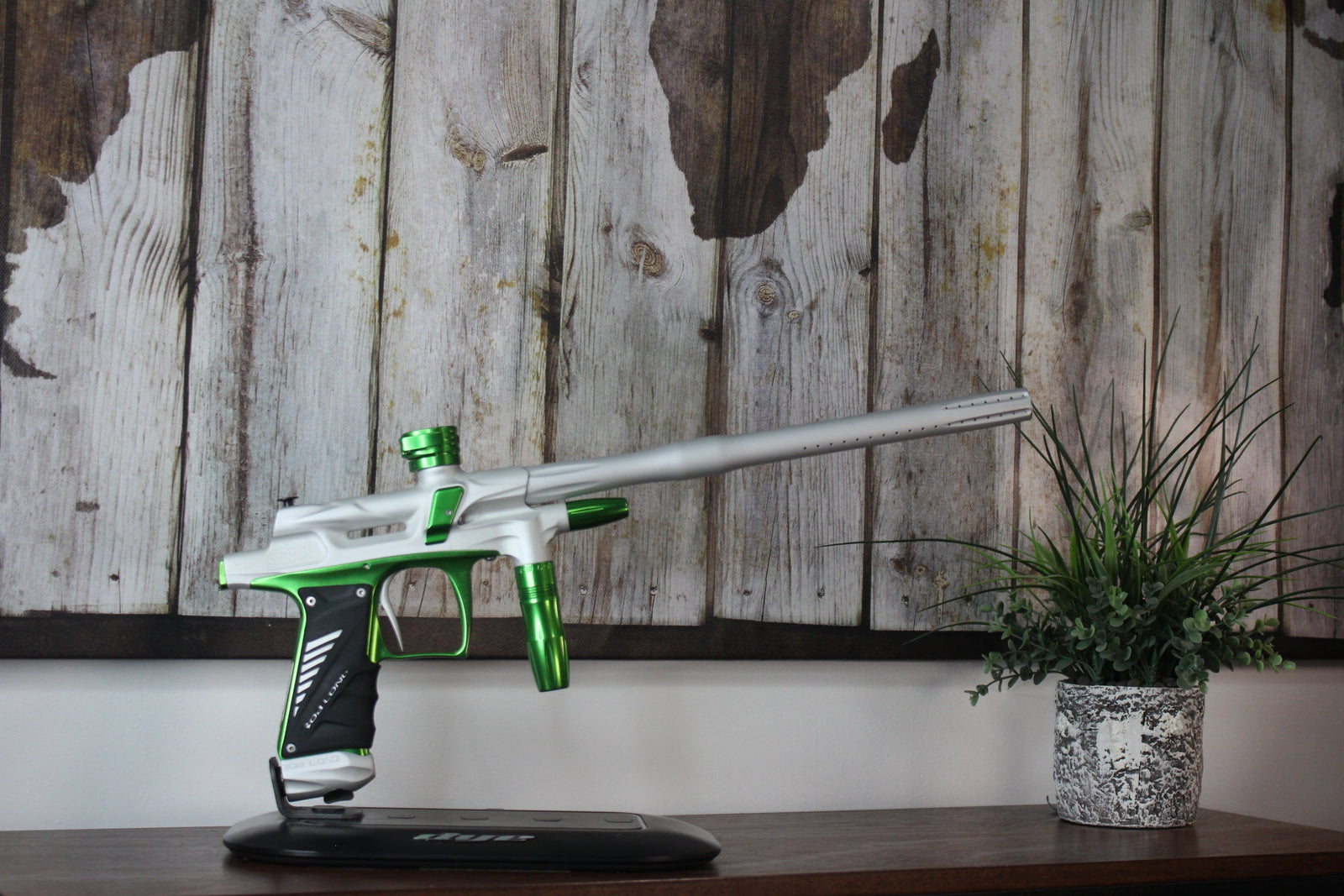 Bob Long 2k12 OLED G6r - White/Green