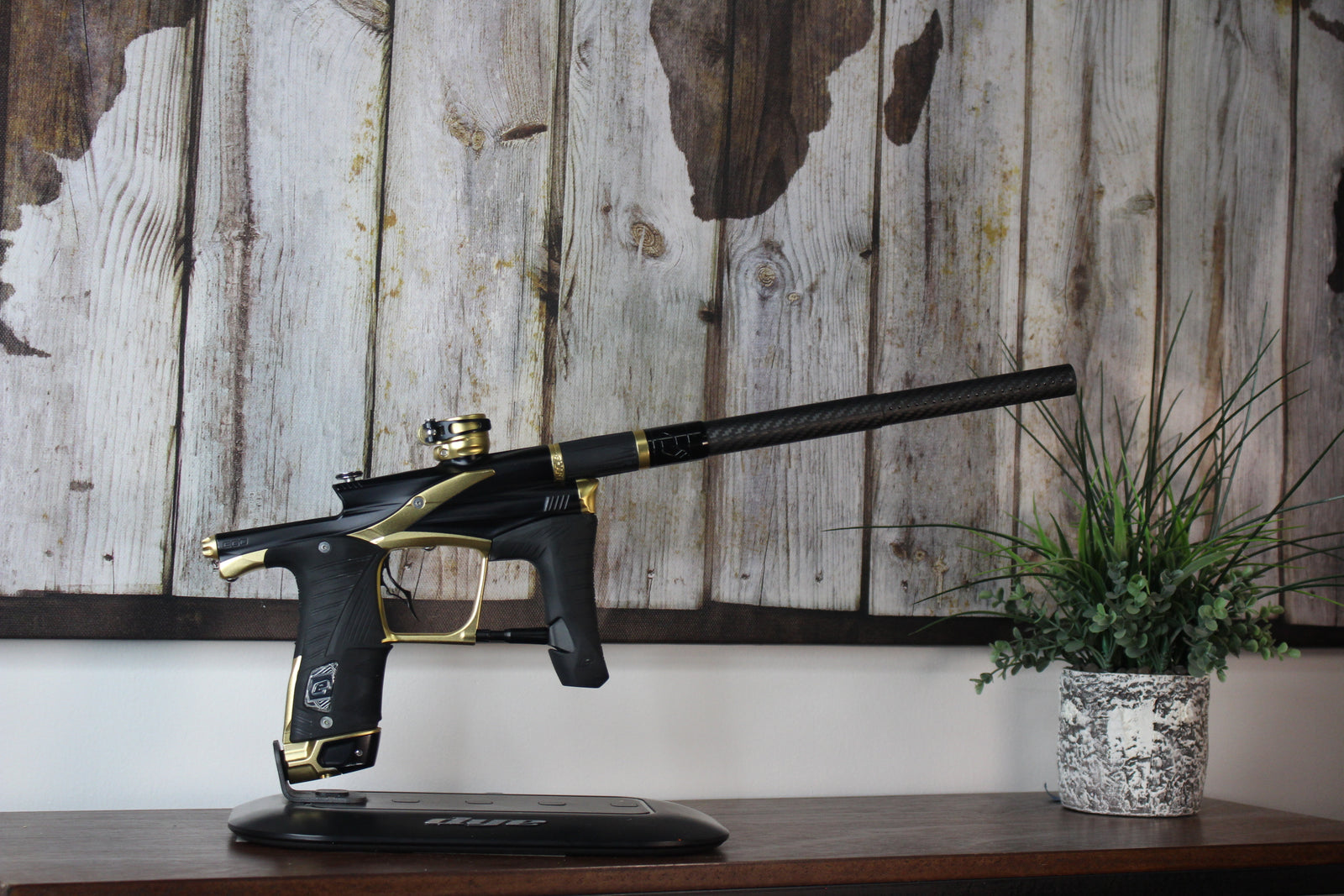 Planet Eclipse LV1.6 - Black/Gold