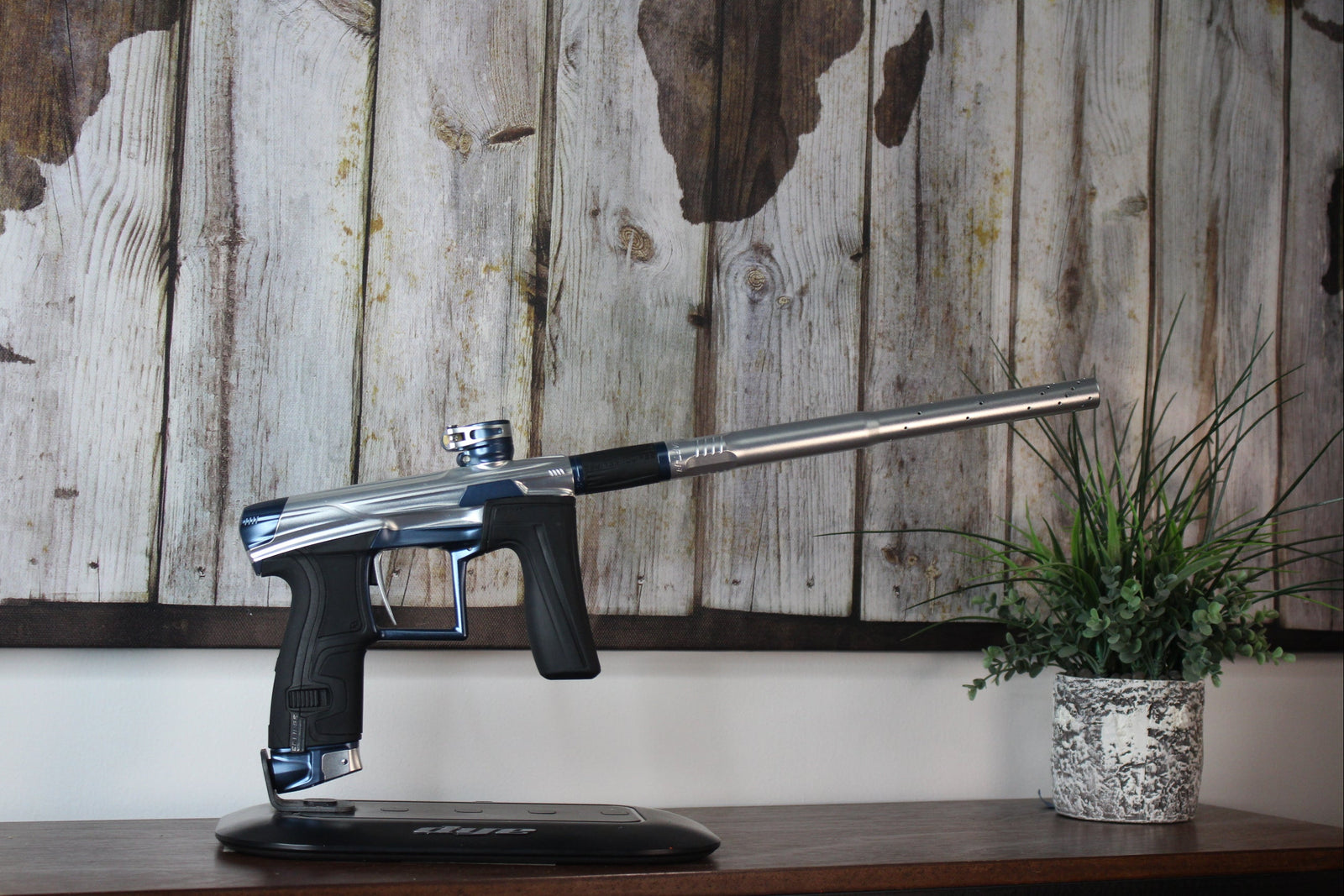 Planet Eclipse Geo 4 - Moonstone