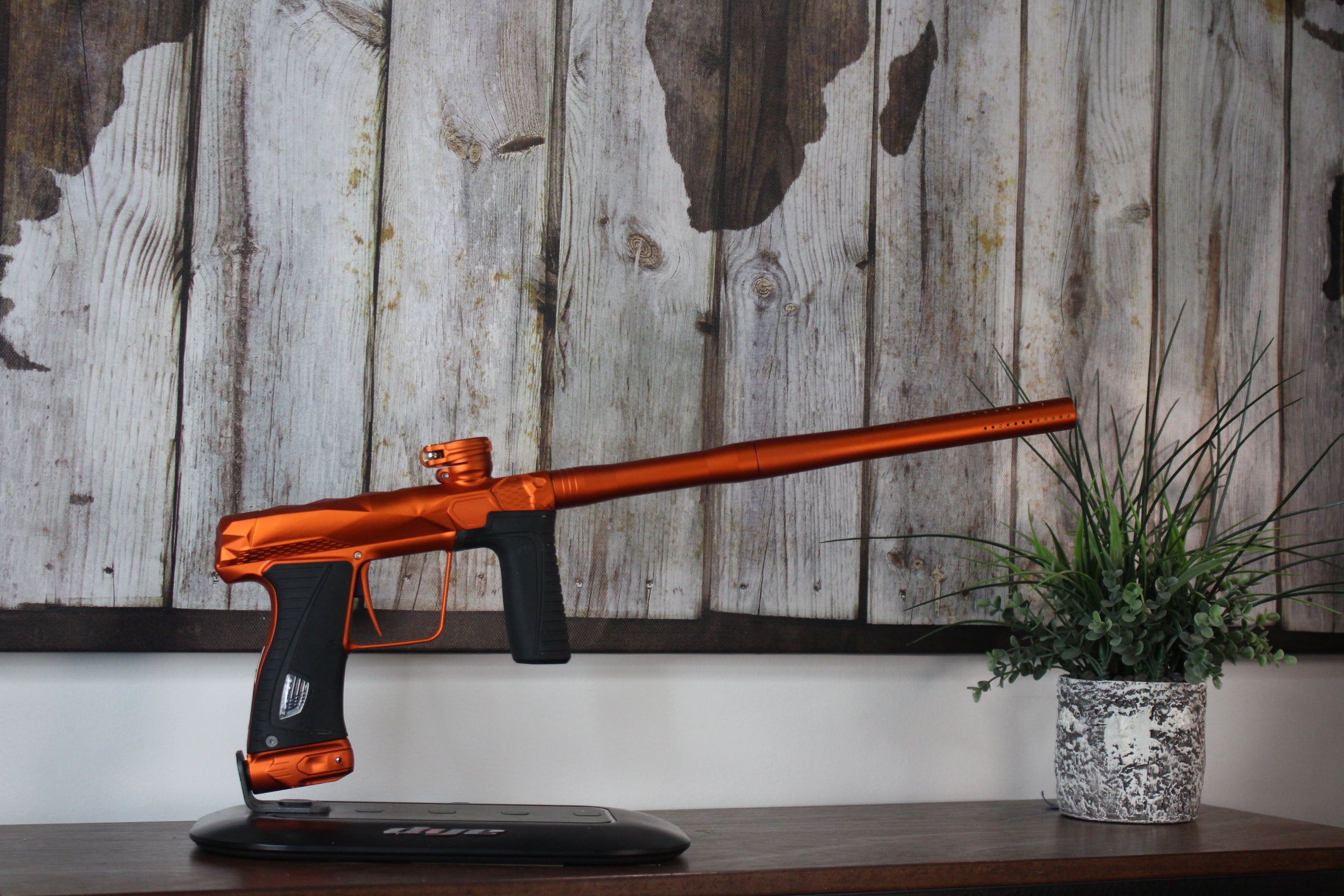 Planet Eclipse Infamous 180R - Orange - Mazens Paintball