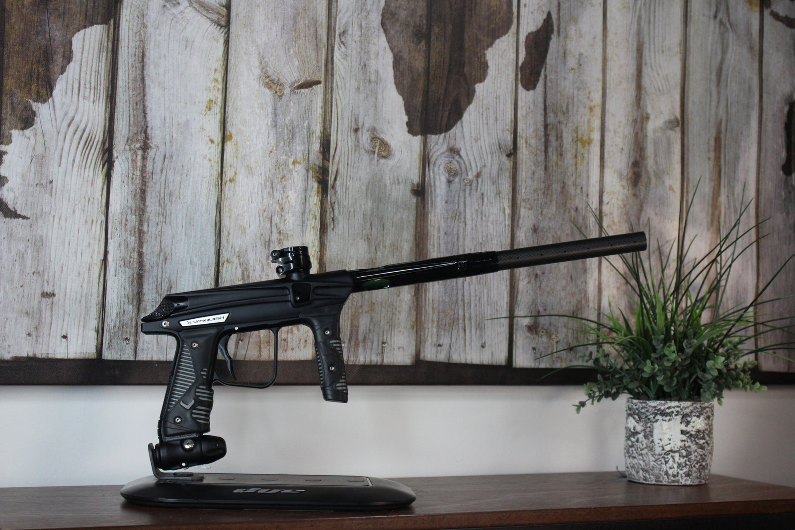 Empire Vanquish 1.5 - Black