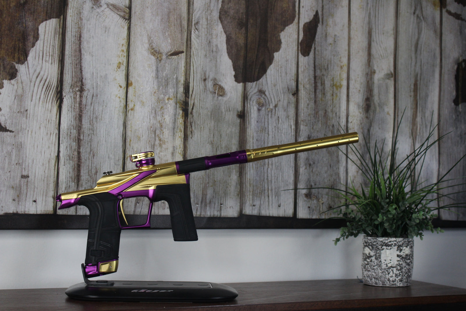 Planet Eclipse LV2 - Gold/Purple