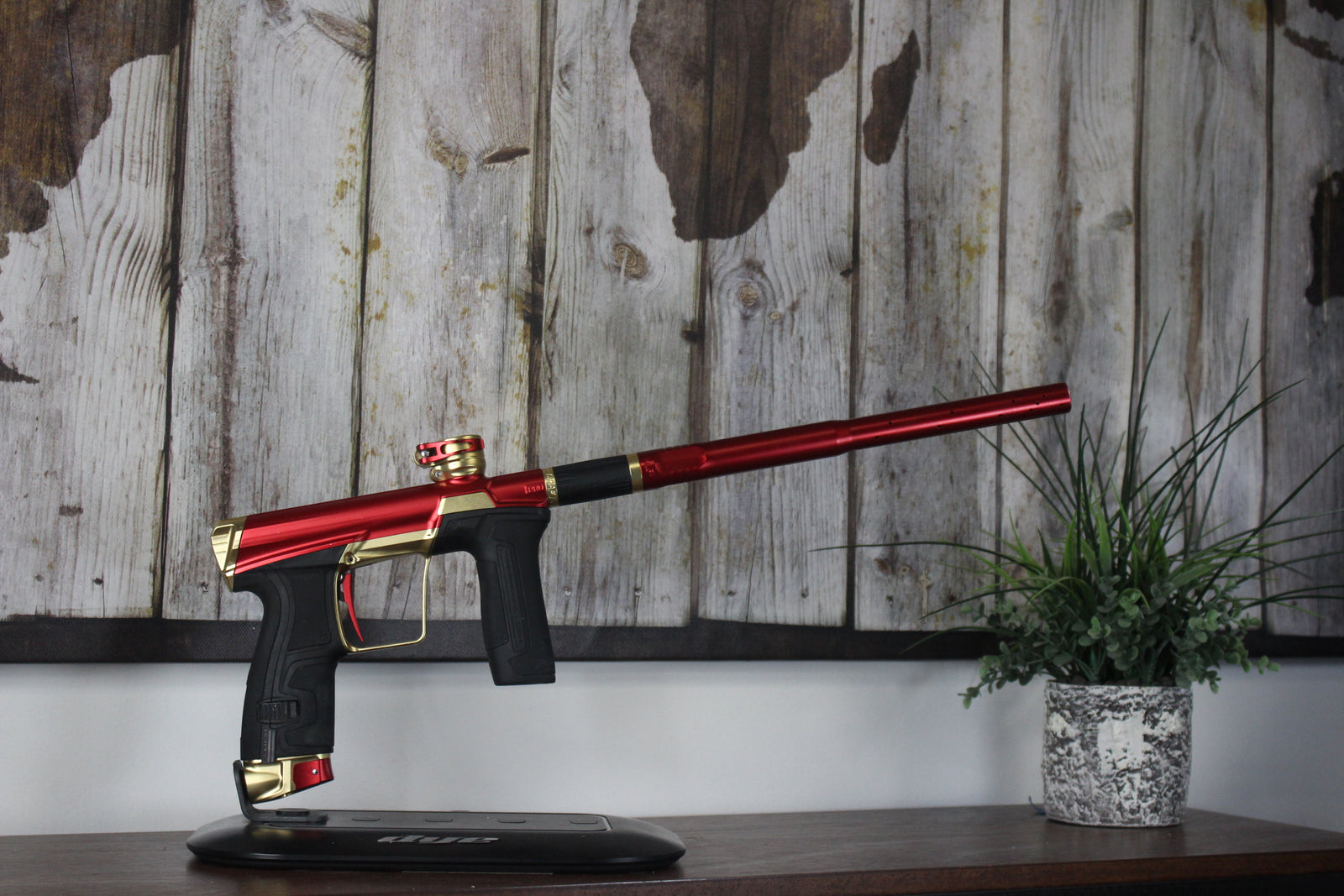Planet Eclipse CS2 Pro - Red/Gold