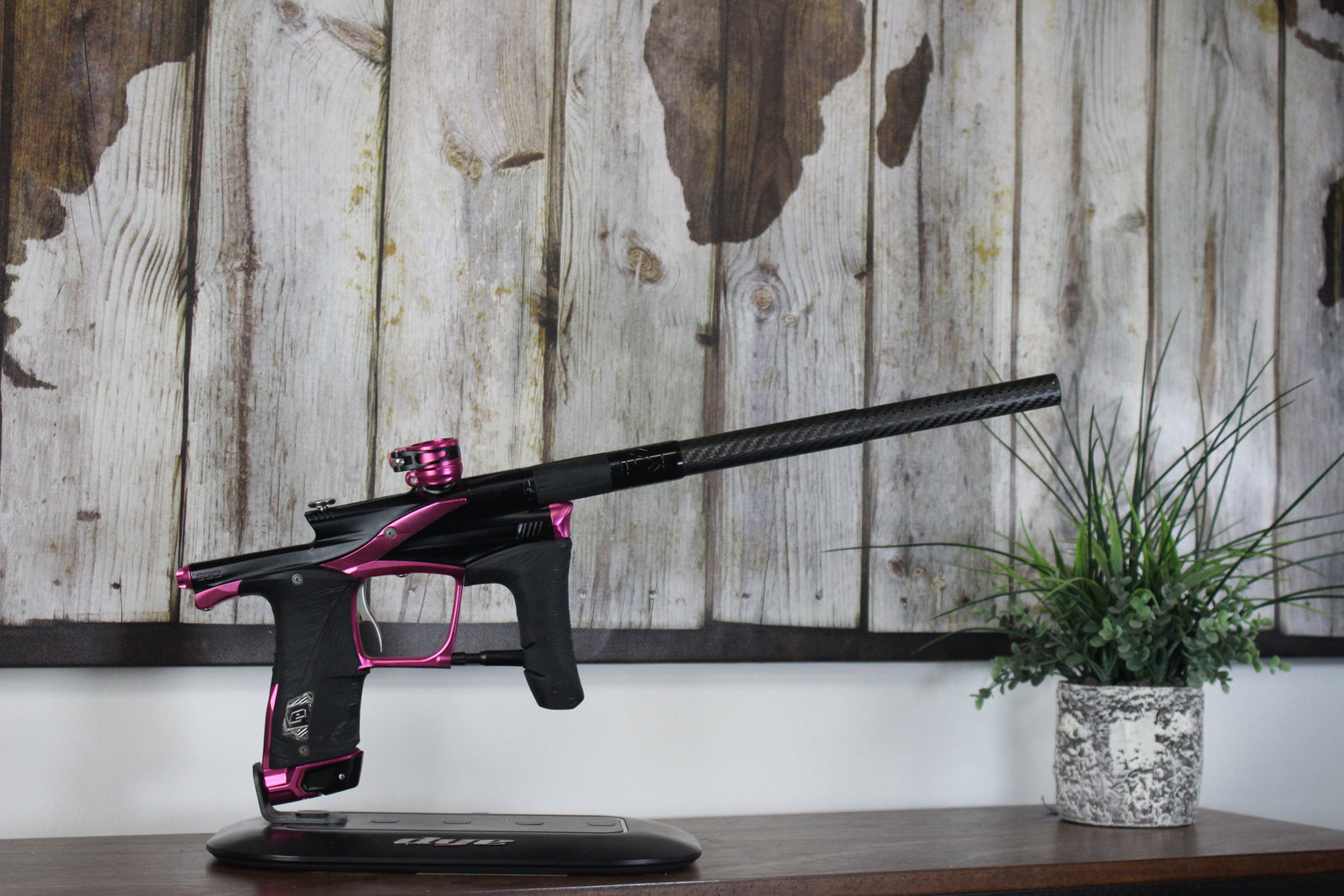 Planet Eclipse LV1.6 - Black/Pink