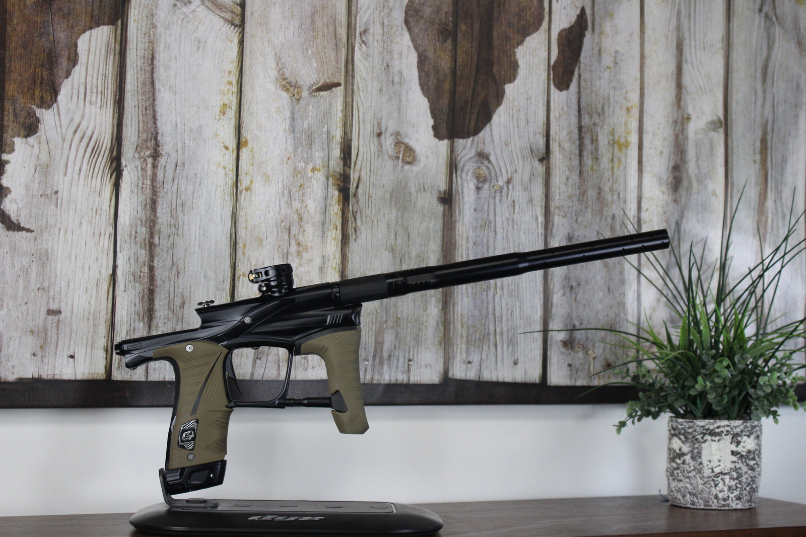 Planet Eclipse LV1.6 - Black 'n' Tan