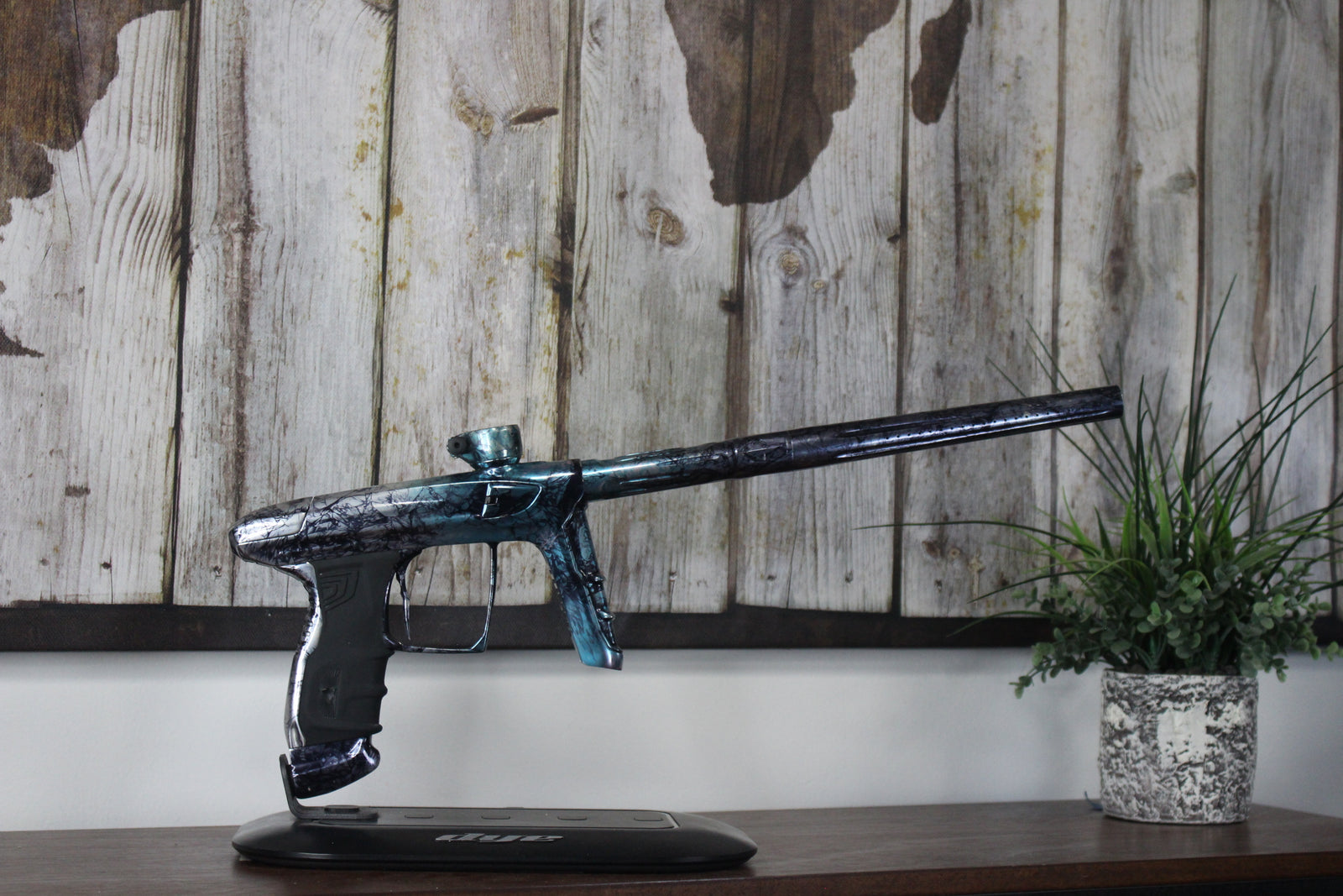 DLX Luxe IDOL - Ice Marble