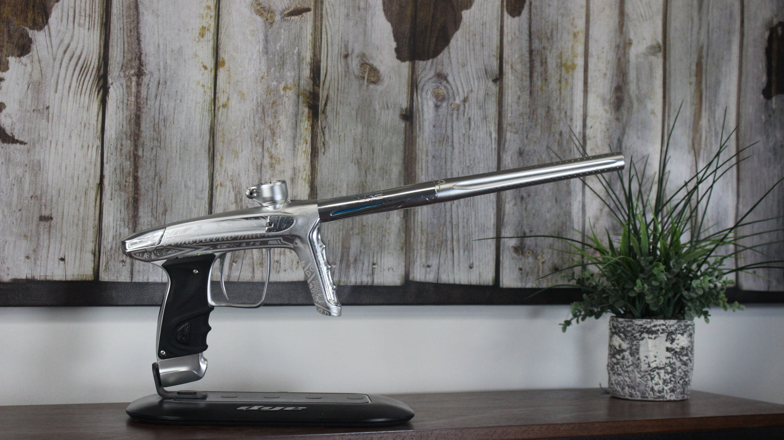 DLX Luxe TM40 - Silver w/Laser