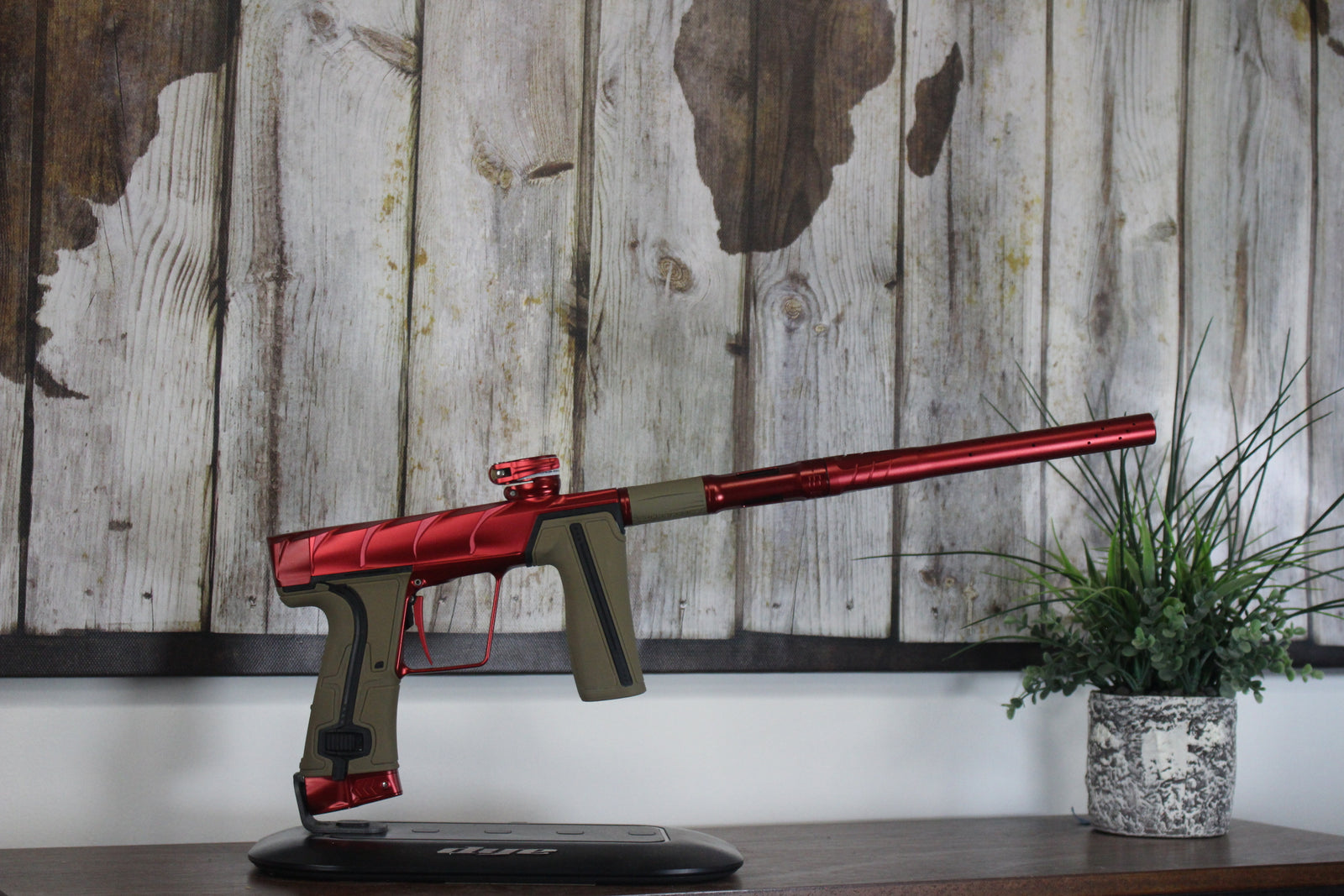 Planet Eclipse Project Geo R5 - Red