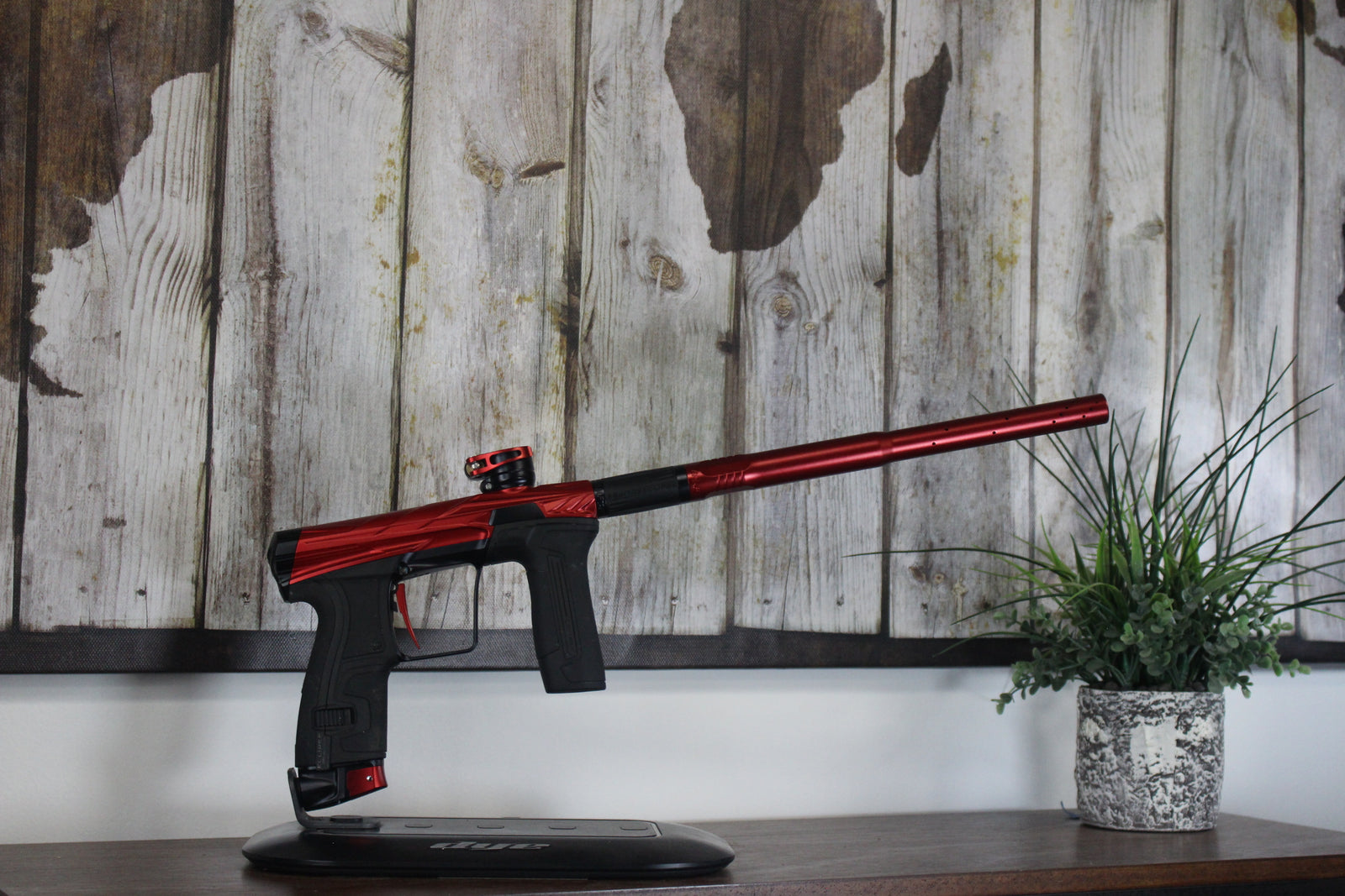 HK Army Invader CS2 Pro - Red/Black