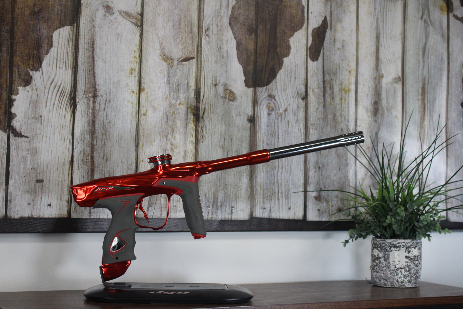 Dye DM15 - Red/Grey