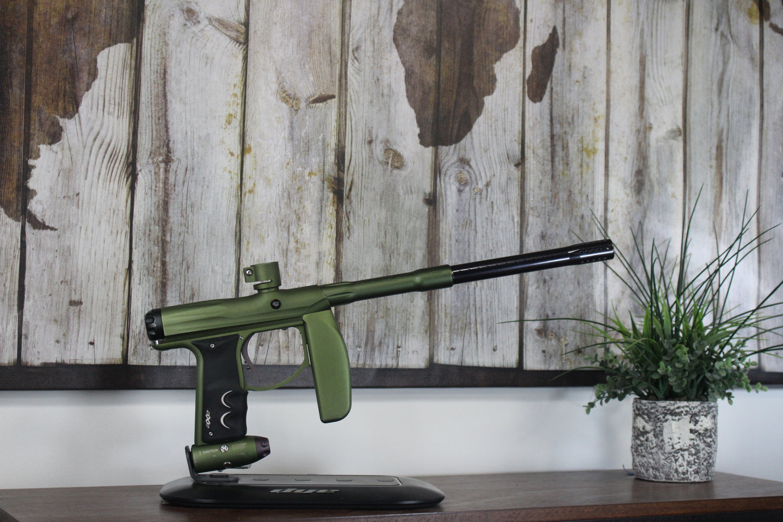 Empire Axe w/OLED - Olive/Black