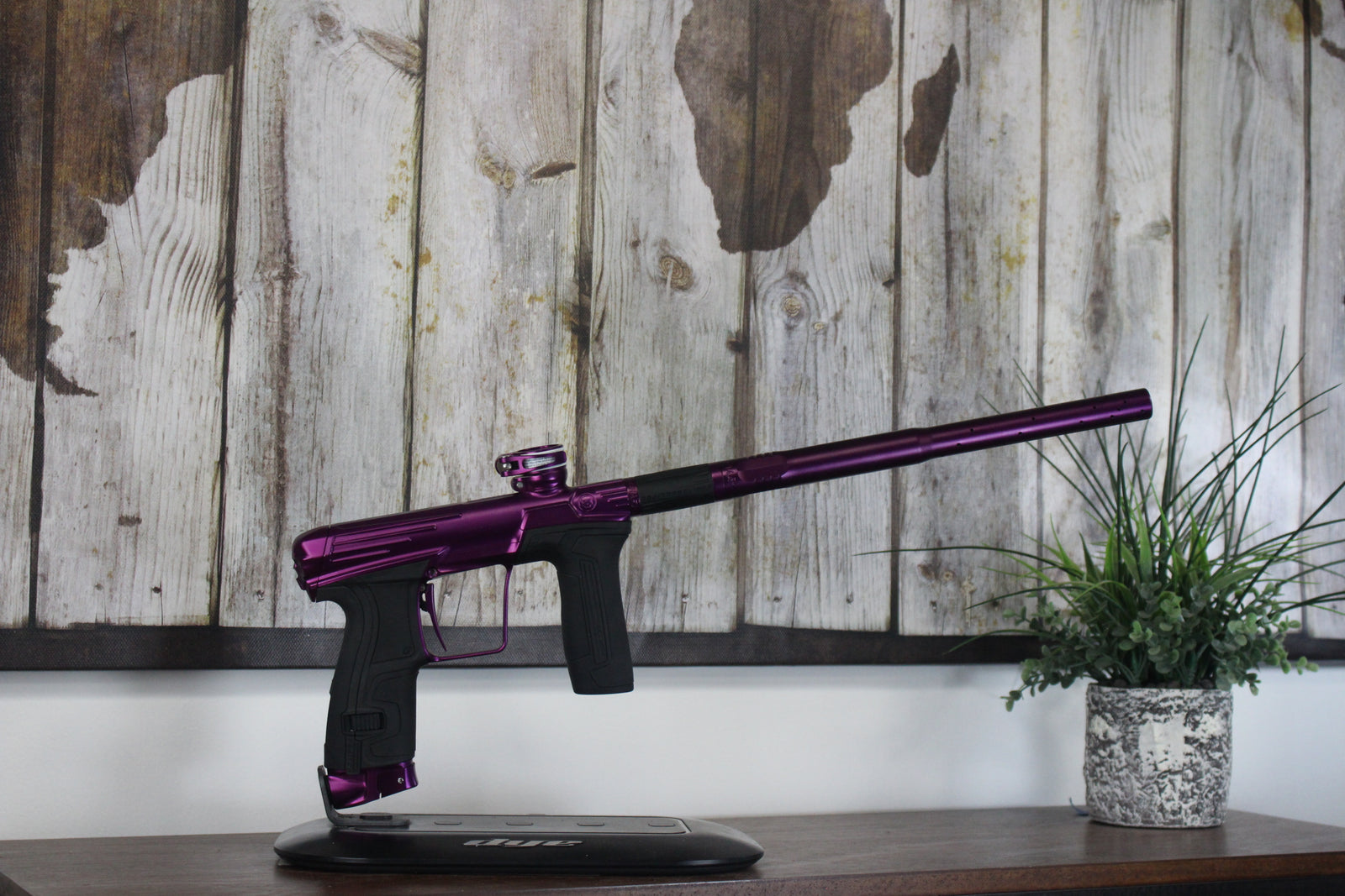 Planet Eclipse Infamous CS2 Pro - Purple