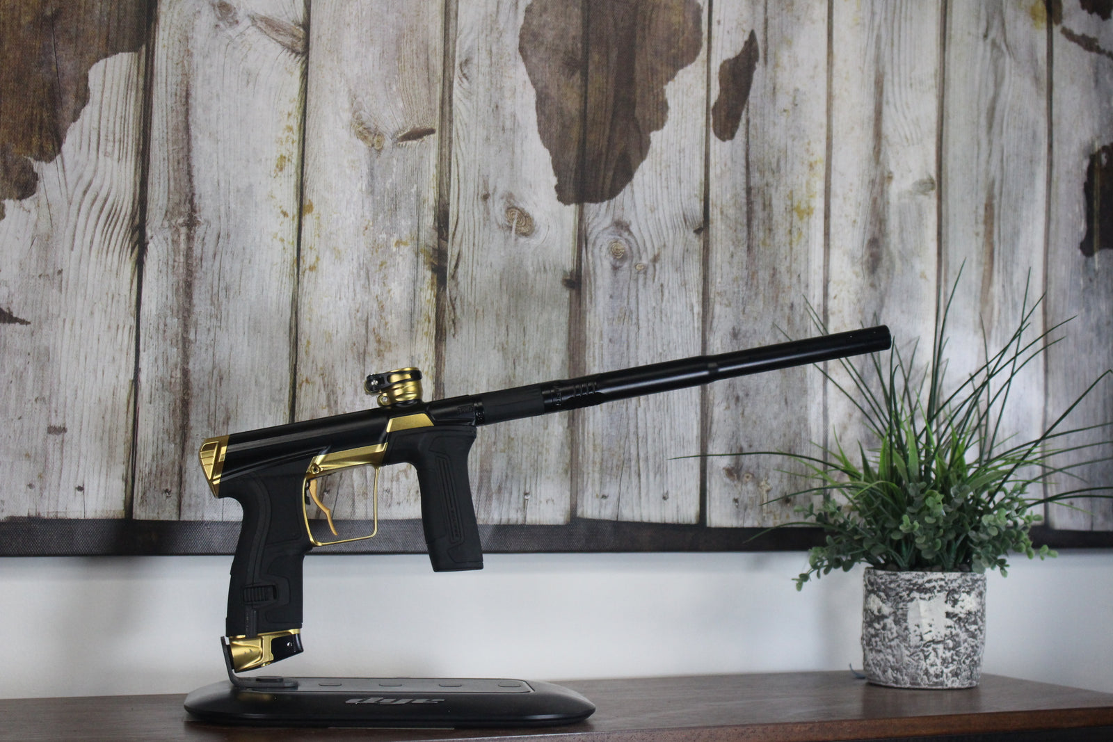 Planet Eclipse CS2 Pro - Black/Gold