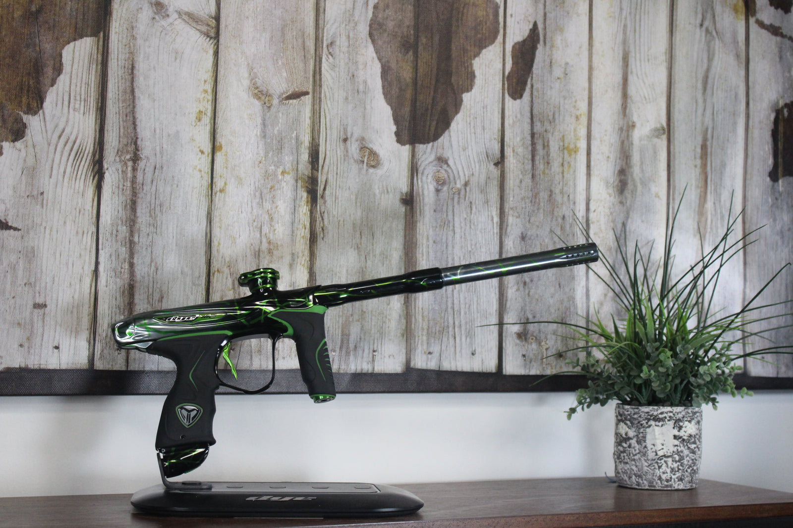 Dye MOSair M2 - LE Black Lime