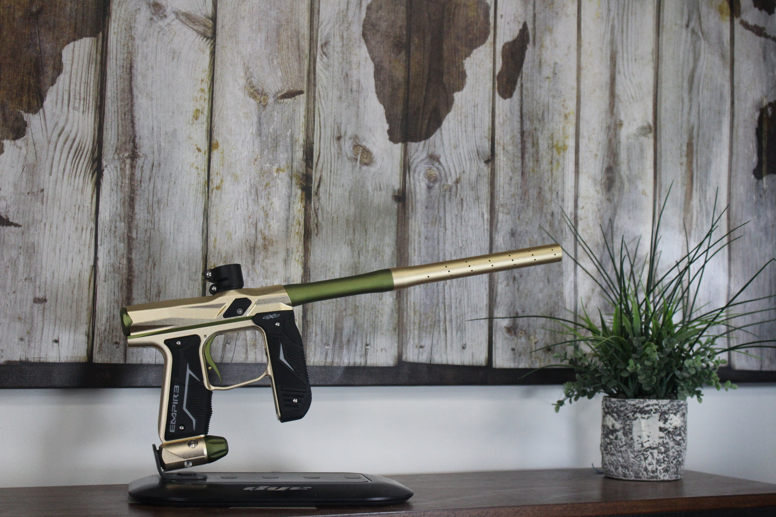 Empire Axe 2.0 - Gold/Olive