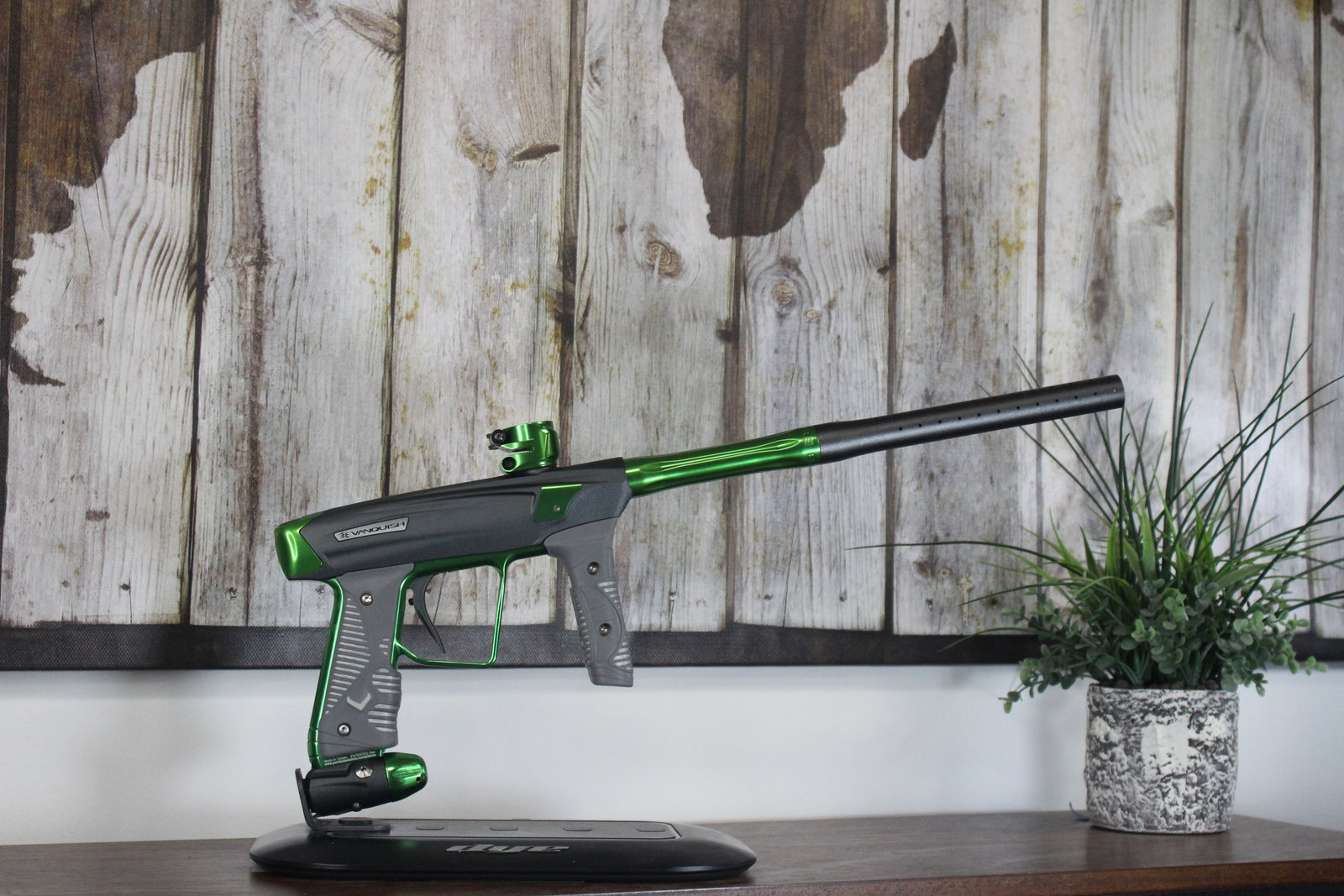 Empire Vanquish GT - Grey/Green