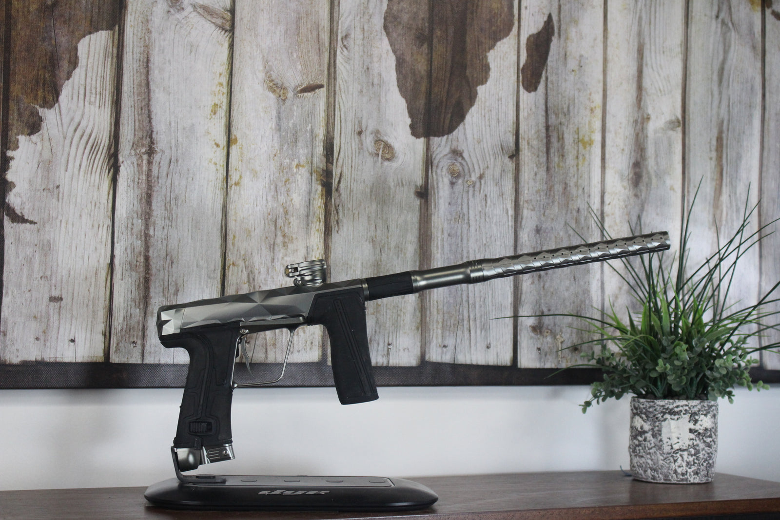 Infamous "Diamond Cut" CS3Pro - Titanium