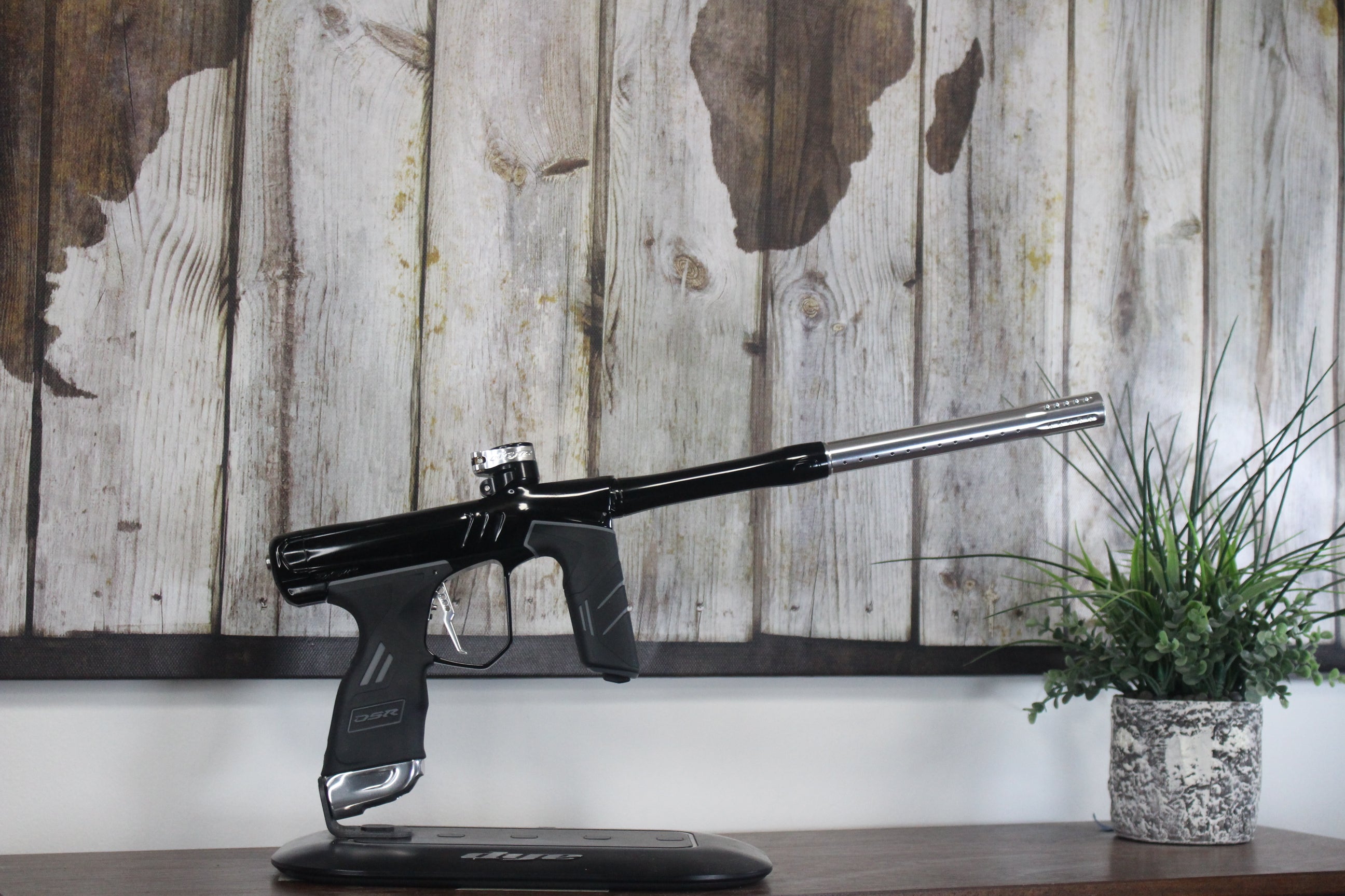 Dye DSR+ - Onyx/Silver - Mazens Paintball
