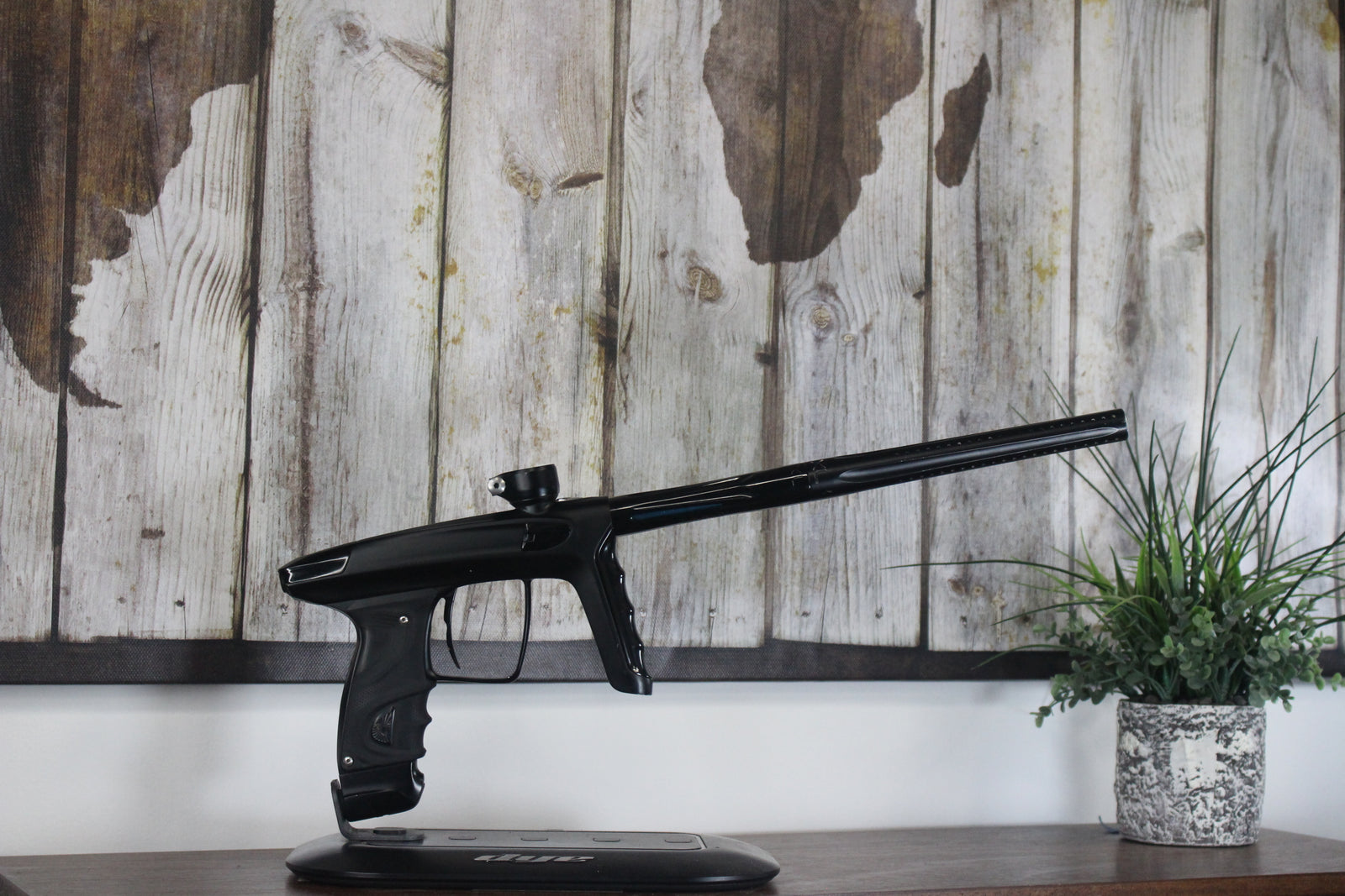 DLX Luxe TM40 - Black