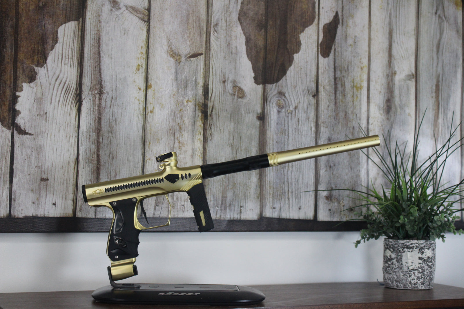 Method Development Shocker ERA - Gold/Black