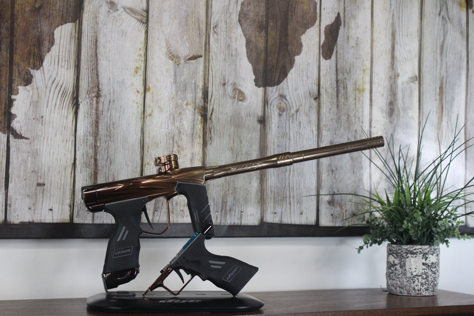 Dye Dark Edition DSR+ w/Mech - Rare Earth Fade